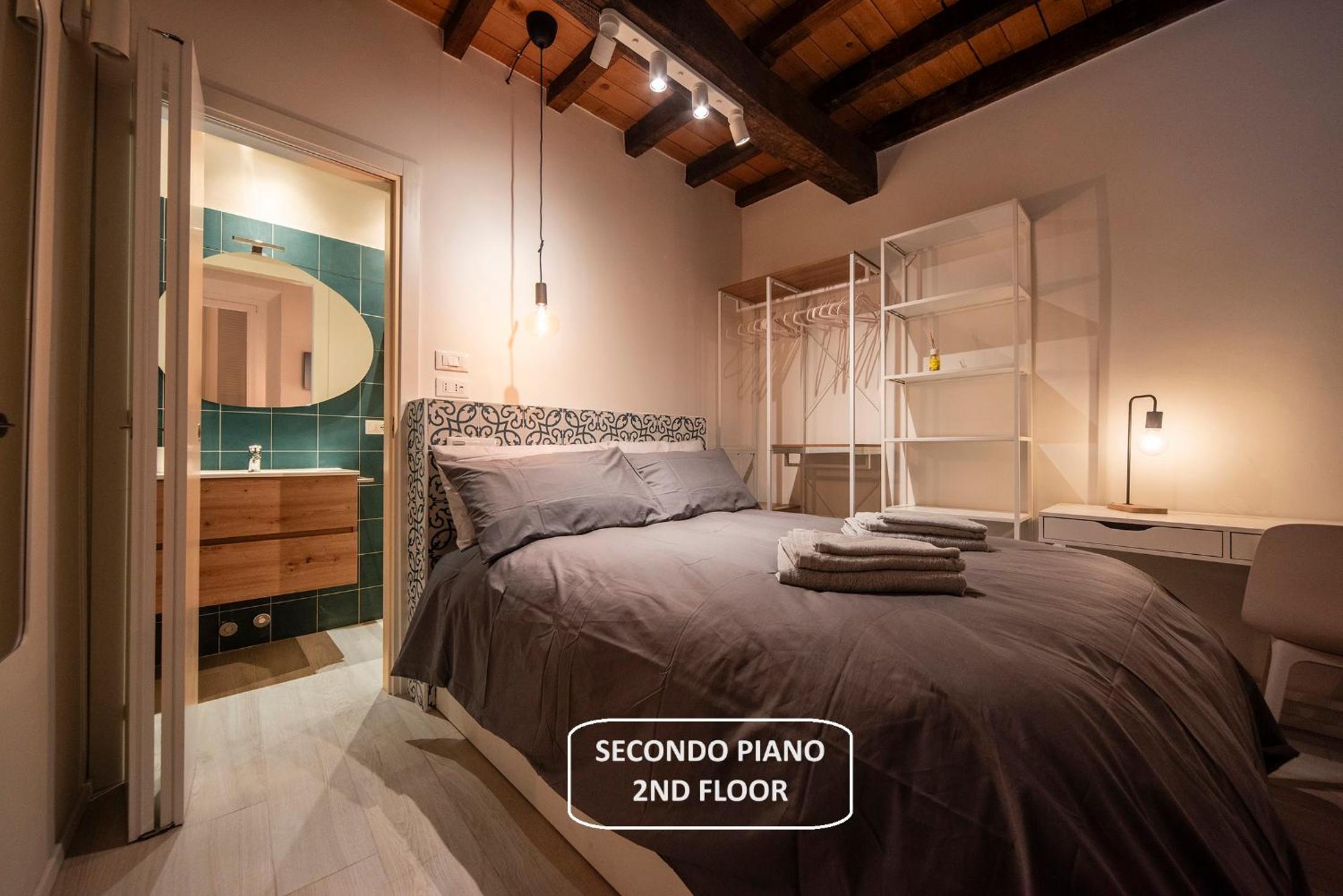 Double Room with Private Bathroom
