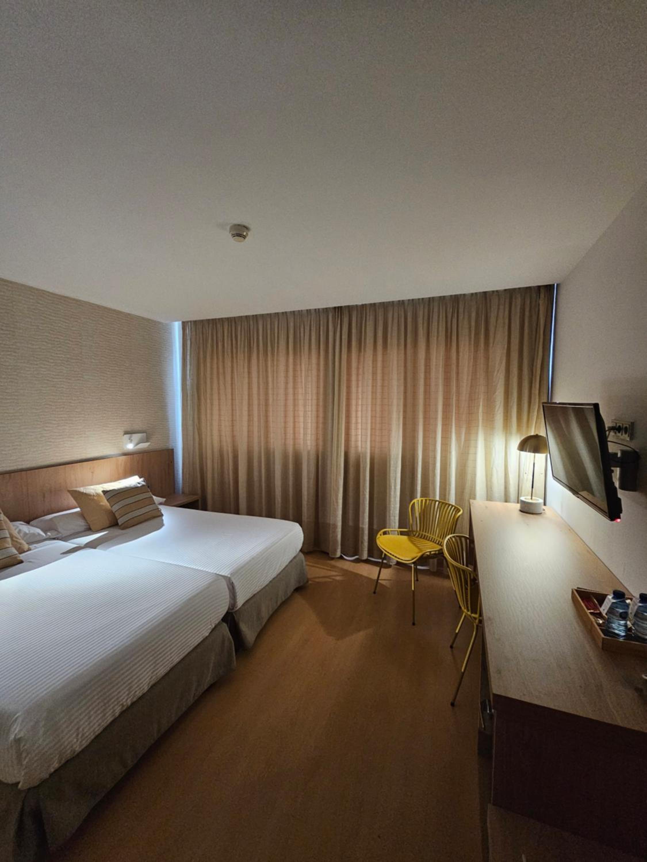 Premium Double Room - Photo 3