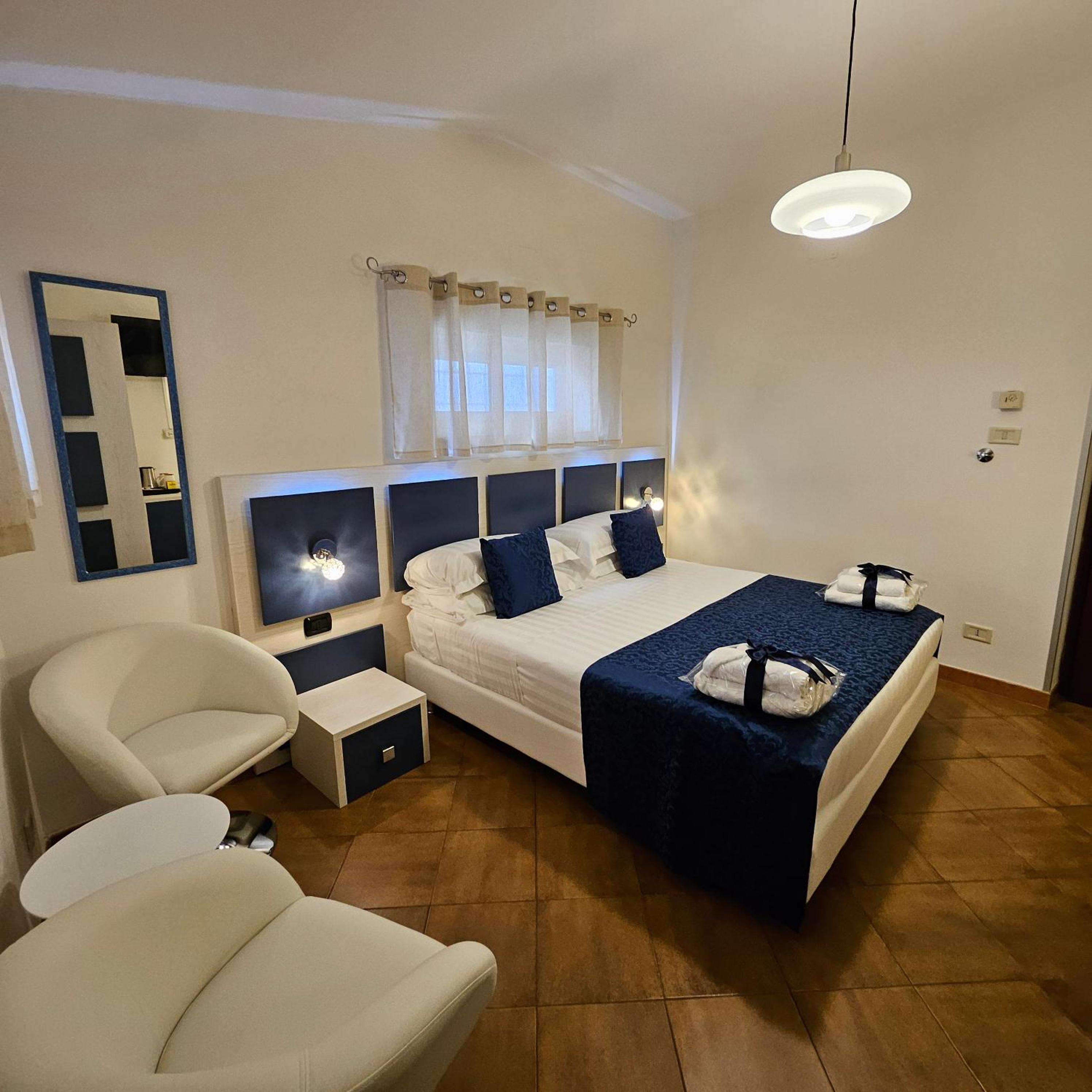 Double Room photo 2