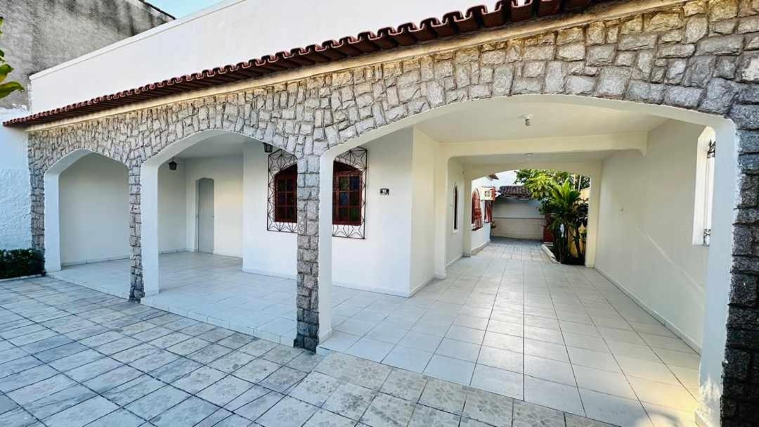 Three-Bedroom House photo 2