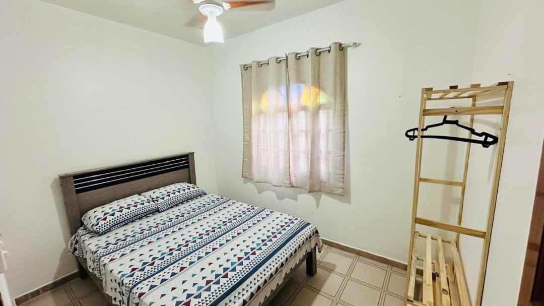 Three-Bedroom House photo 3