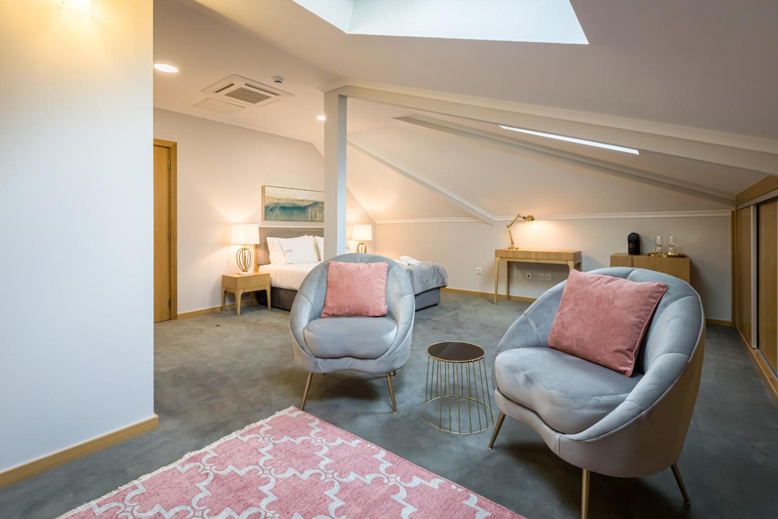 Large Double Room photo 3