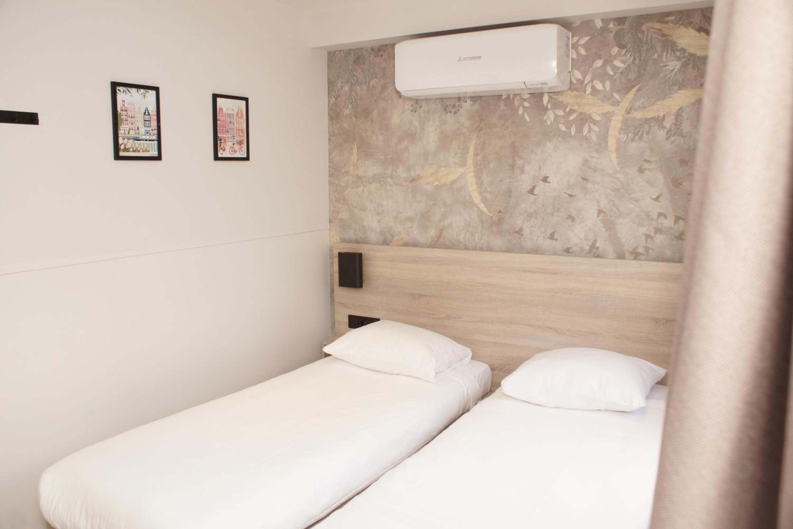 Superior Twin Room with View photo 2