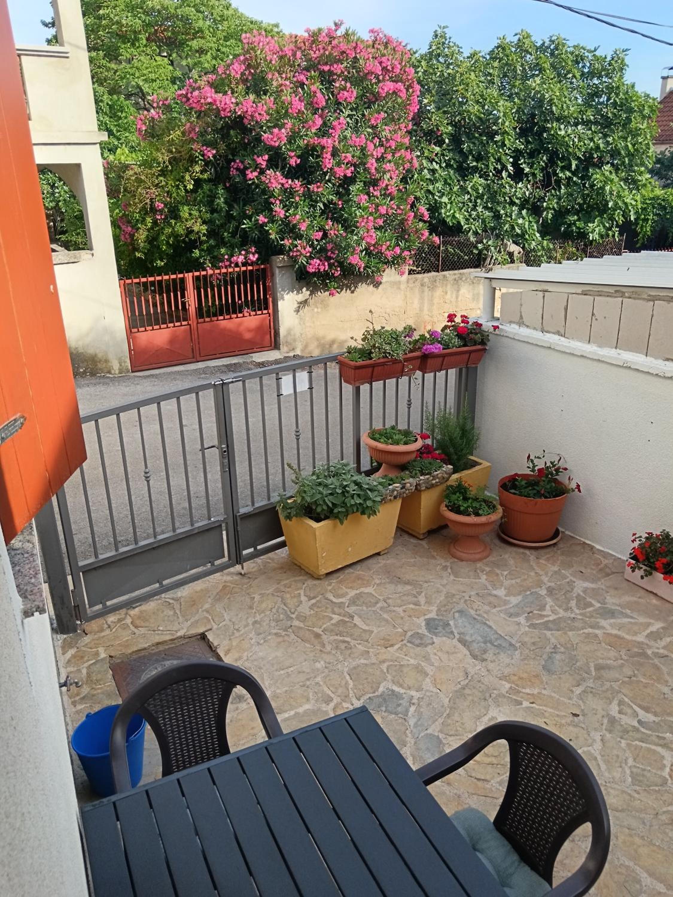 One-Bedroom Apartment - Photo 29
