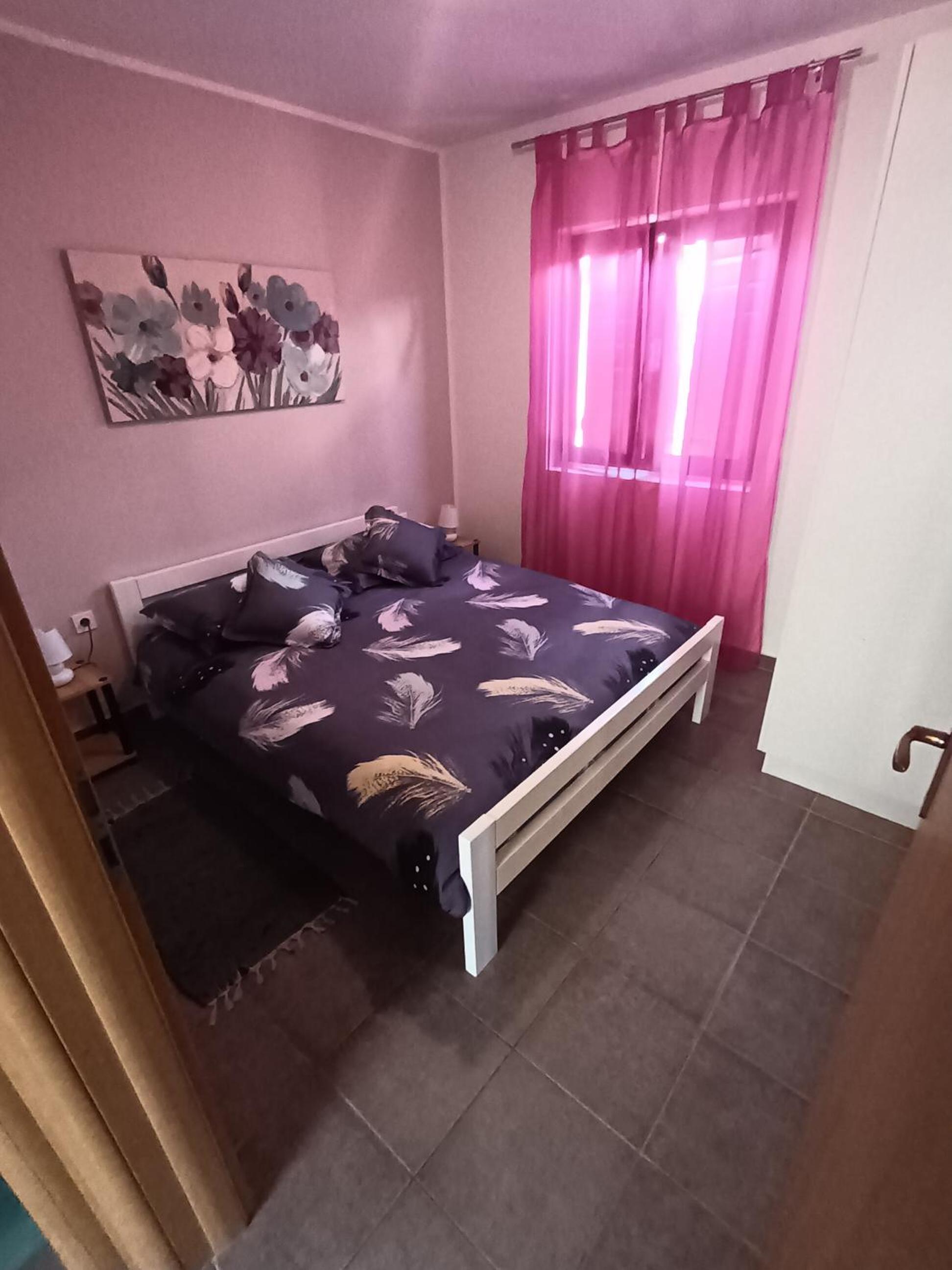 One-Bedroom Apartment - Photo 5