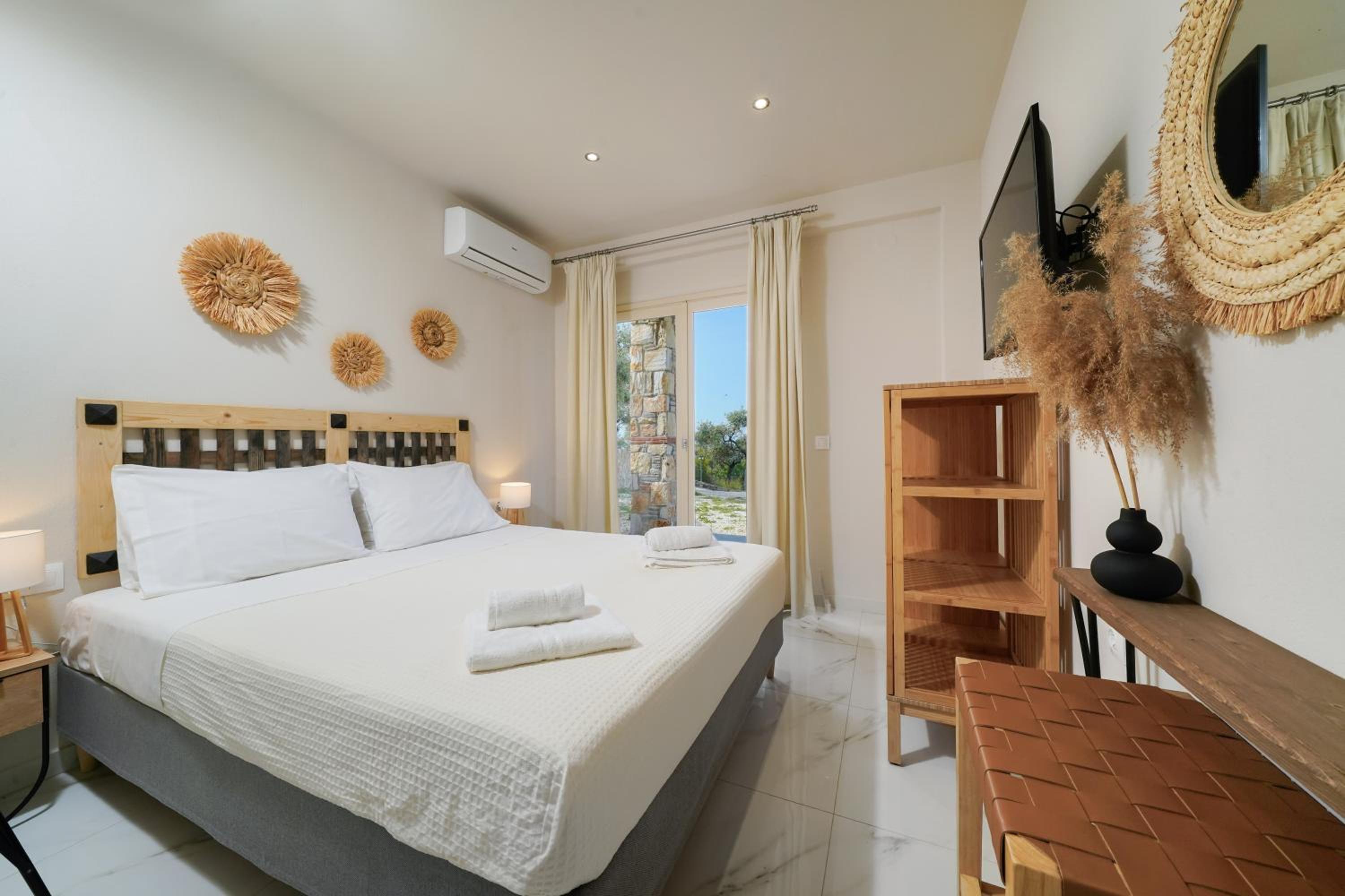 Villa with Sea View photo 2