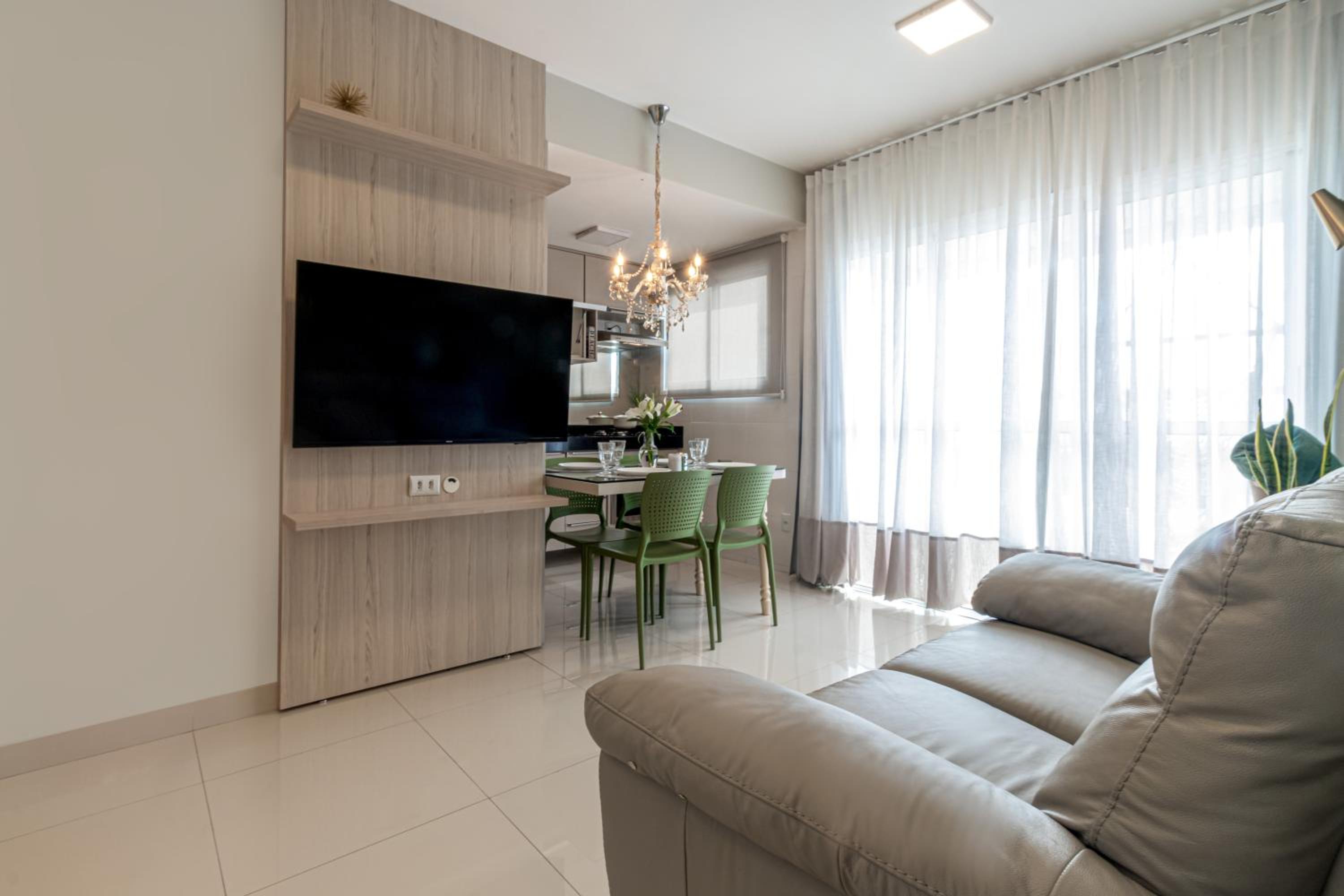Apartment with Lake View - Photo 10