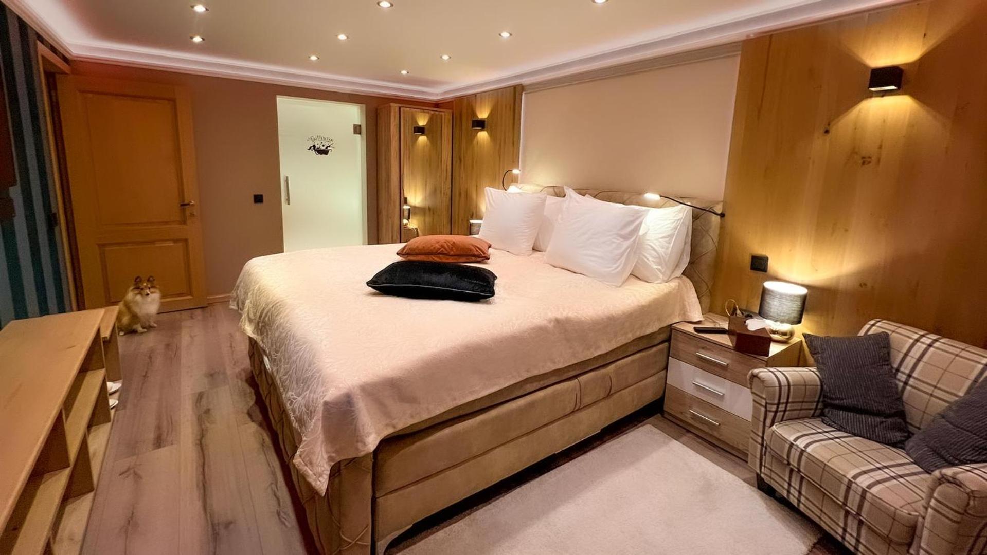 Deluxe Queen Room photo 1