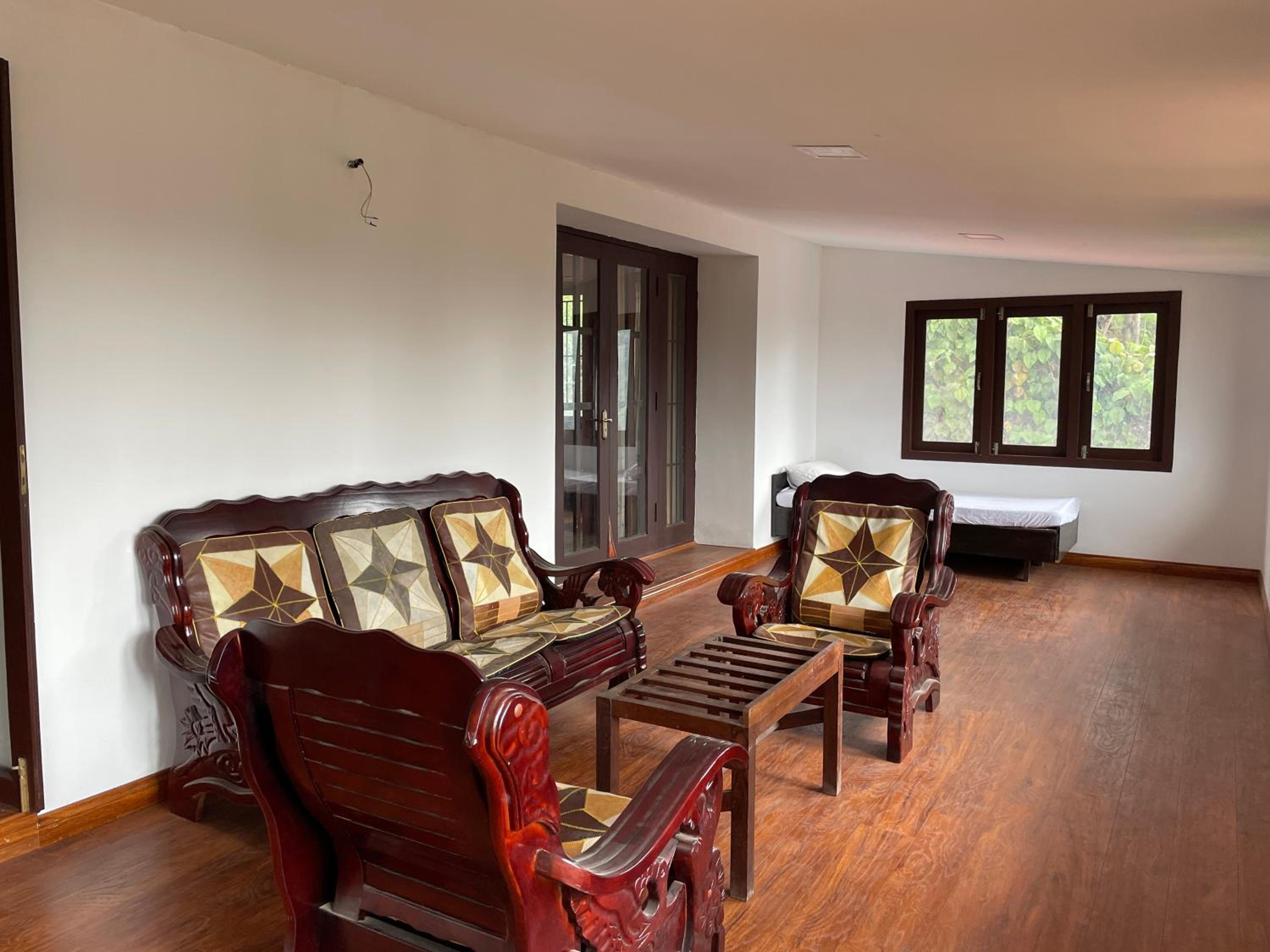 Three-Bedroom Villa photo 3