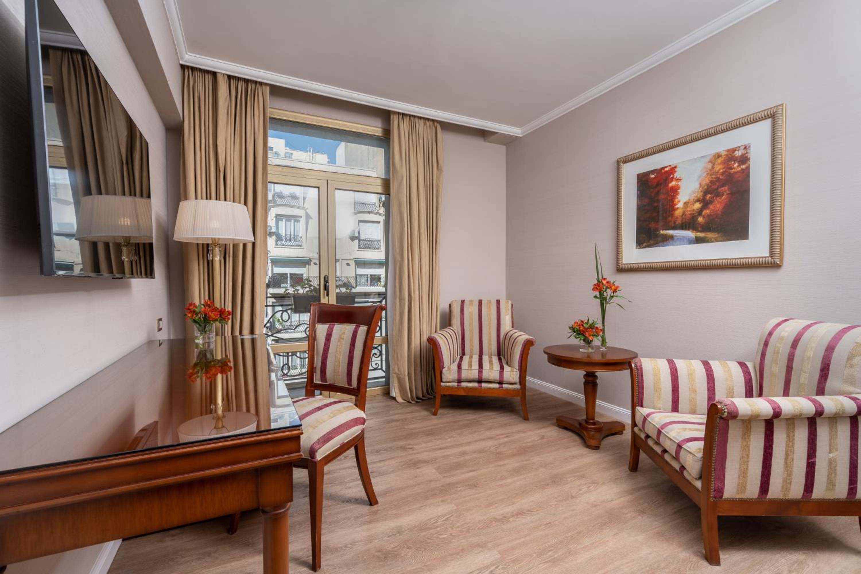 Suite photo 1