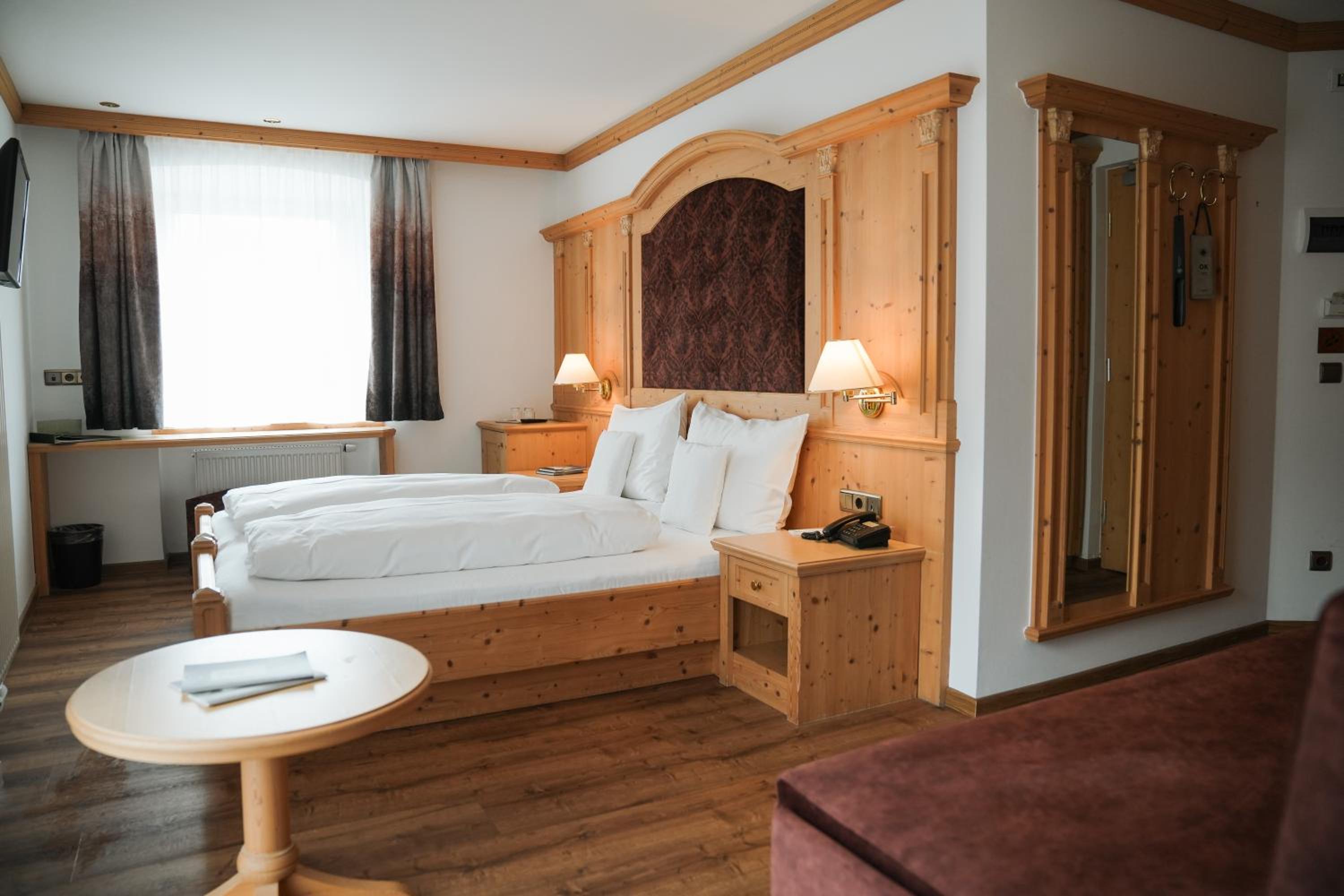 Junior Suite - Photo 1