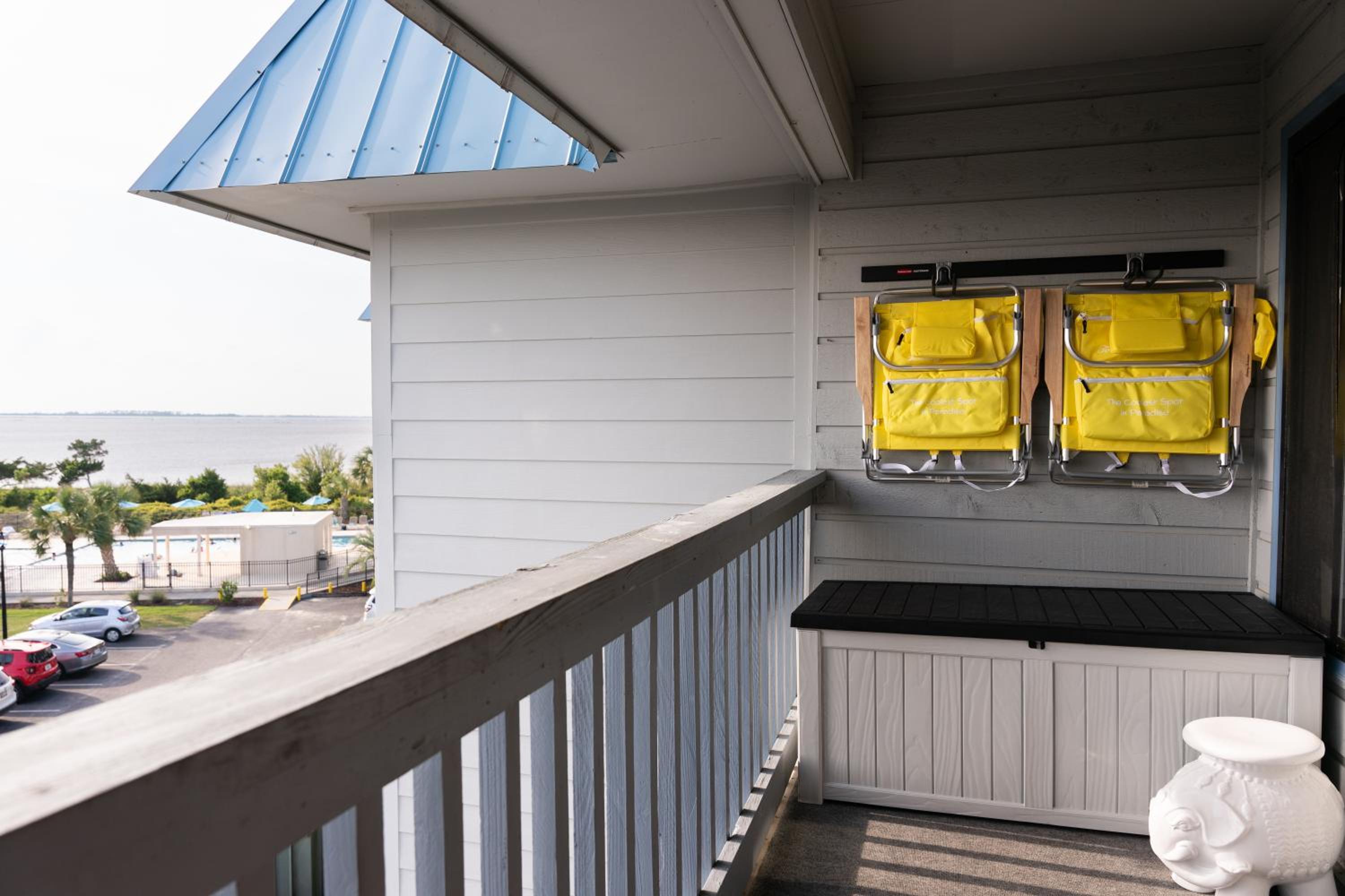 One-Bedroom Apartment with View photo 3