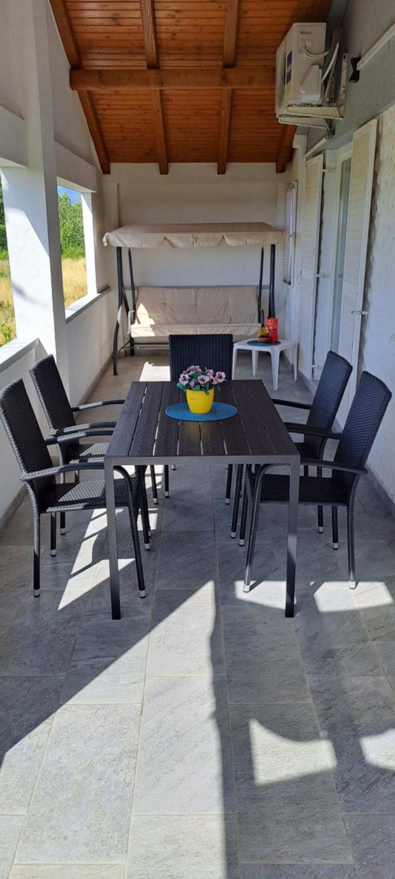 Apartment with Sea View - Photo 7