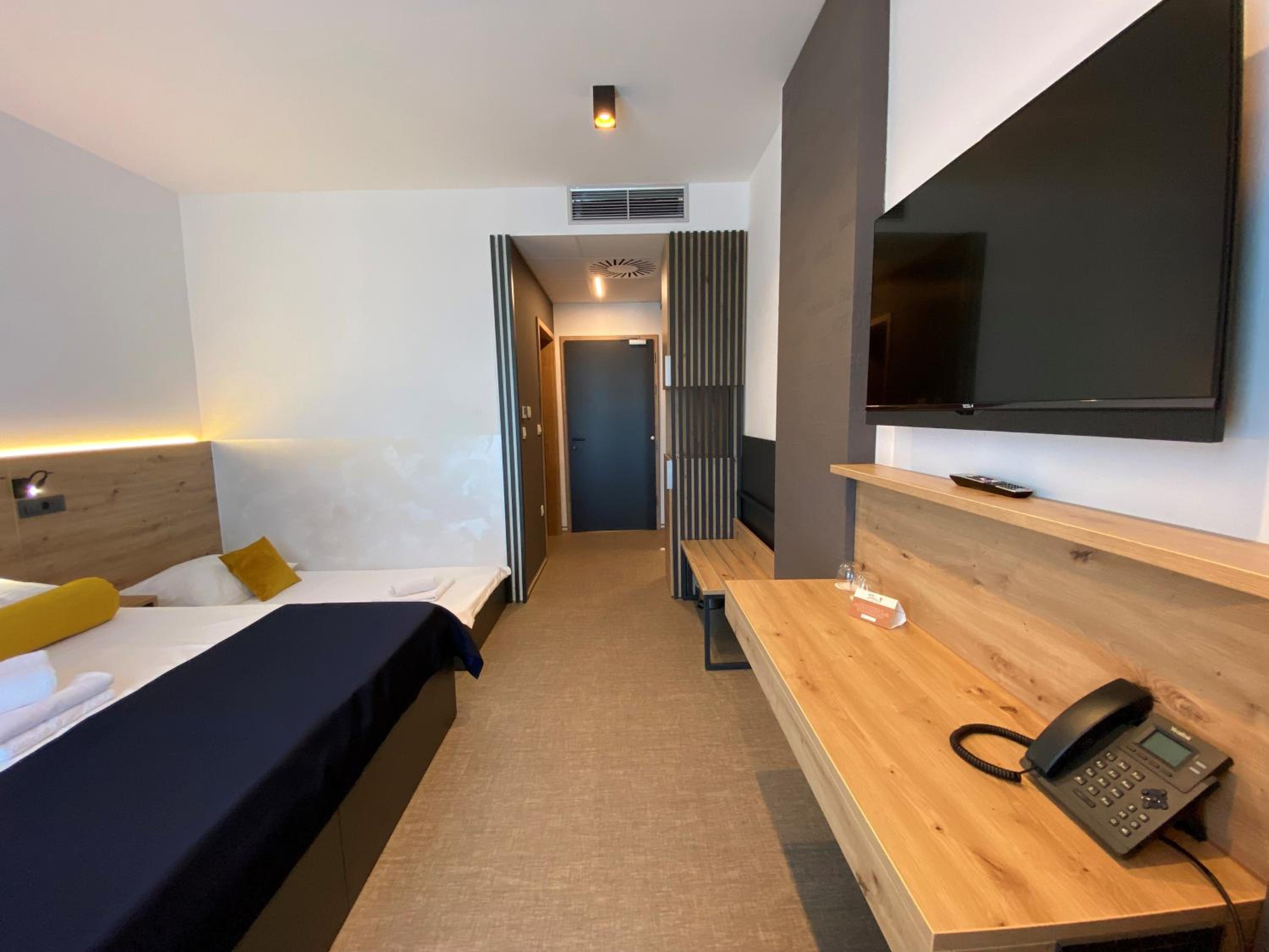 Superior Triple Room photo 1