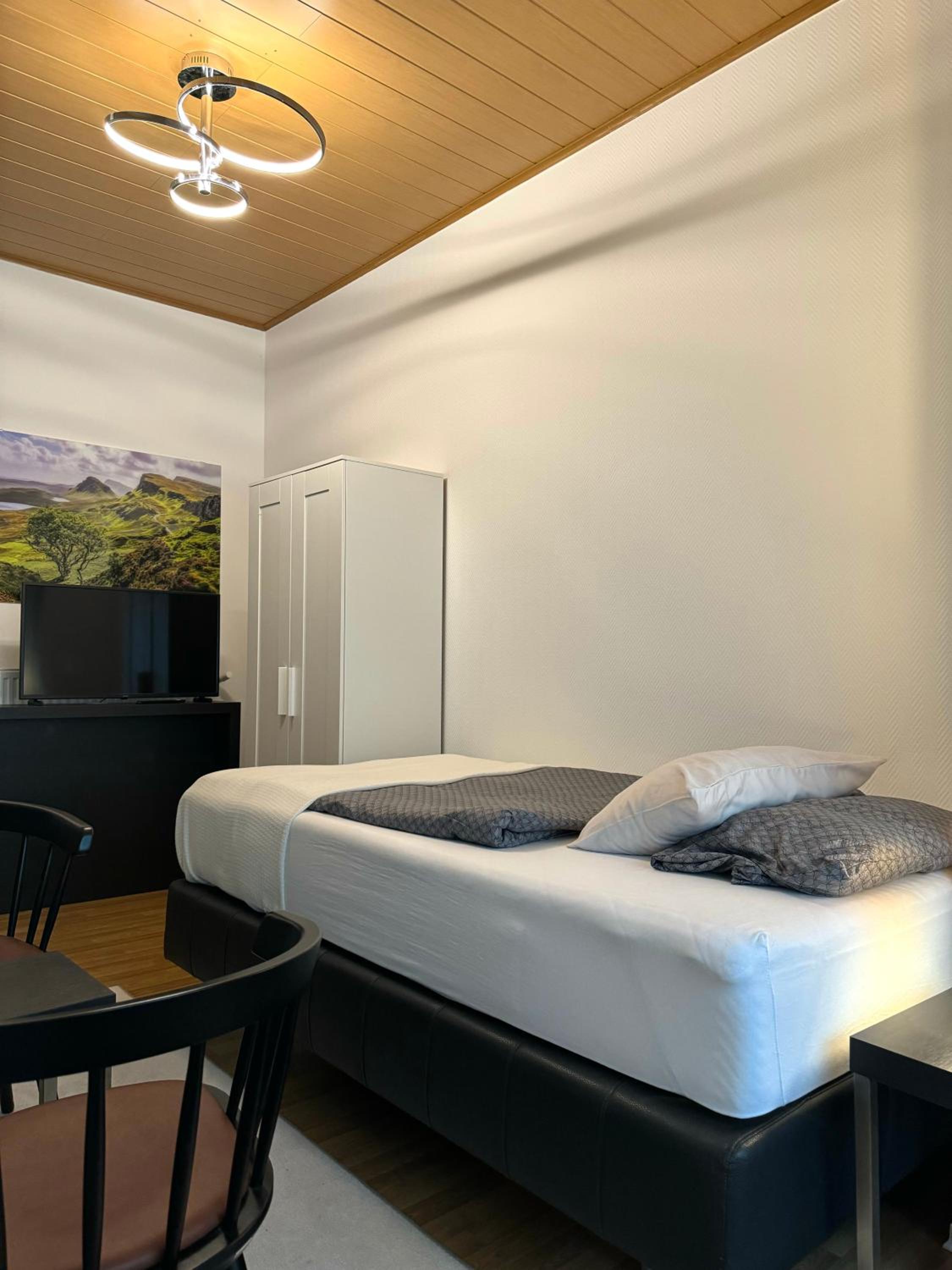 Twin Room with Mountain View