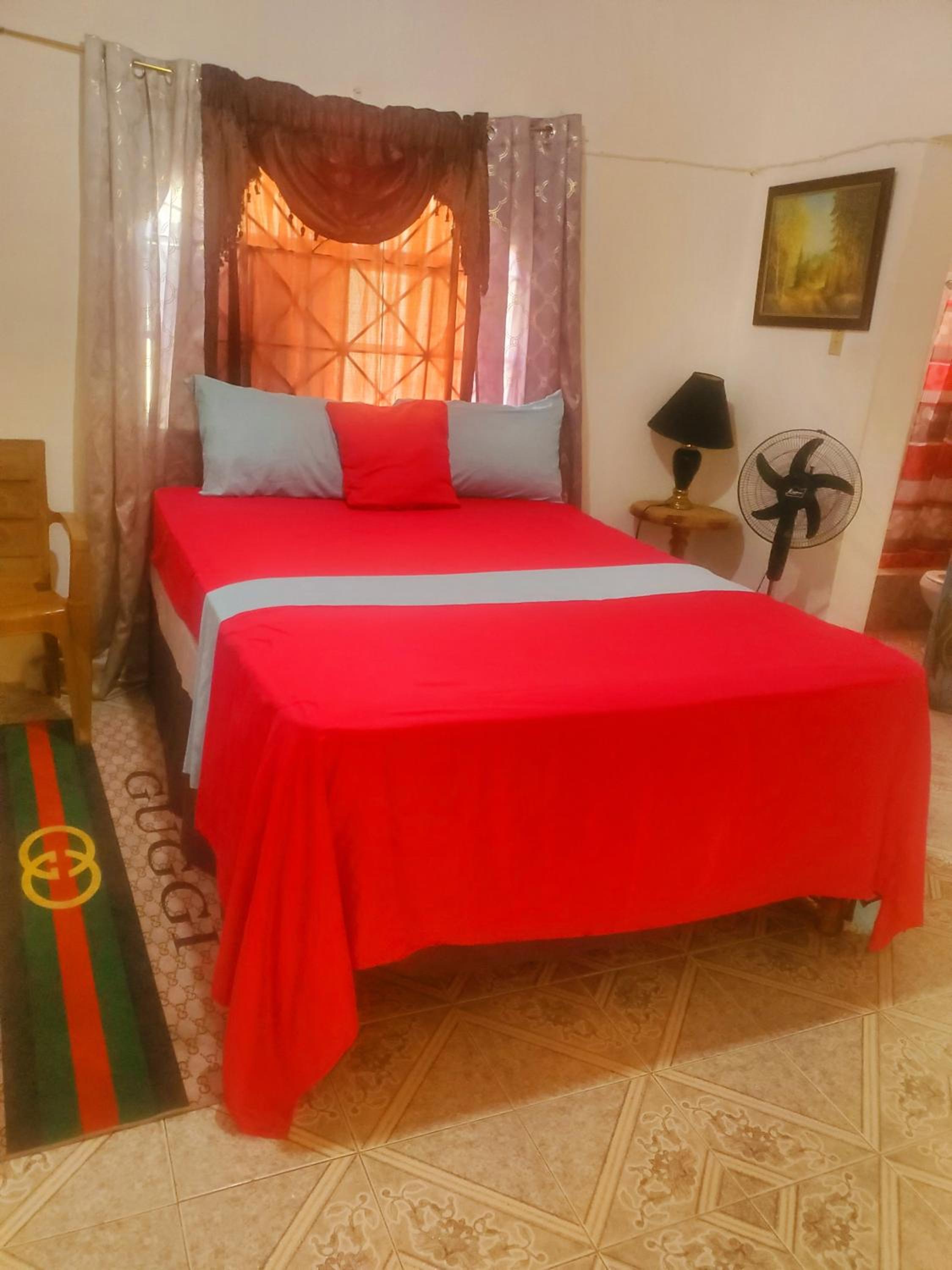 Deluxe Queen Room