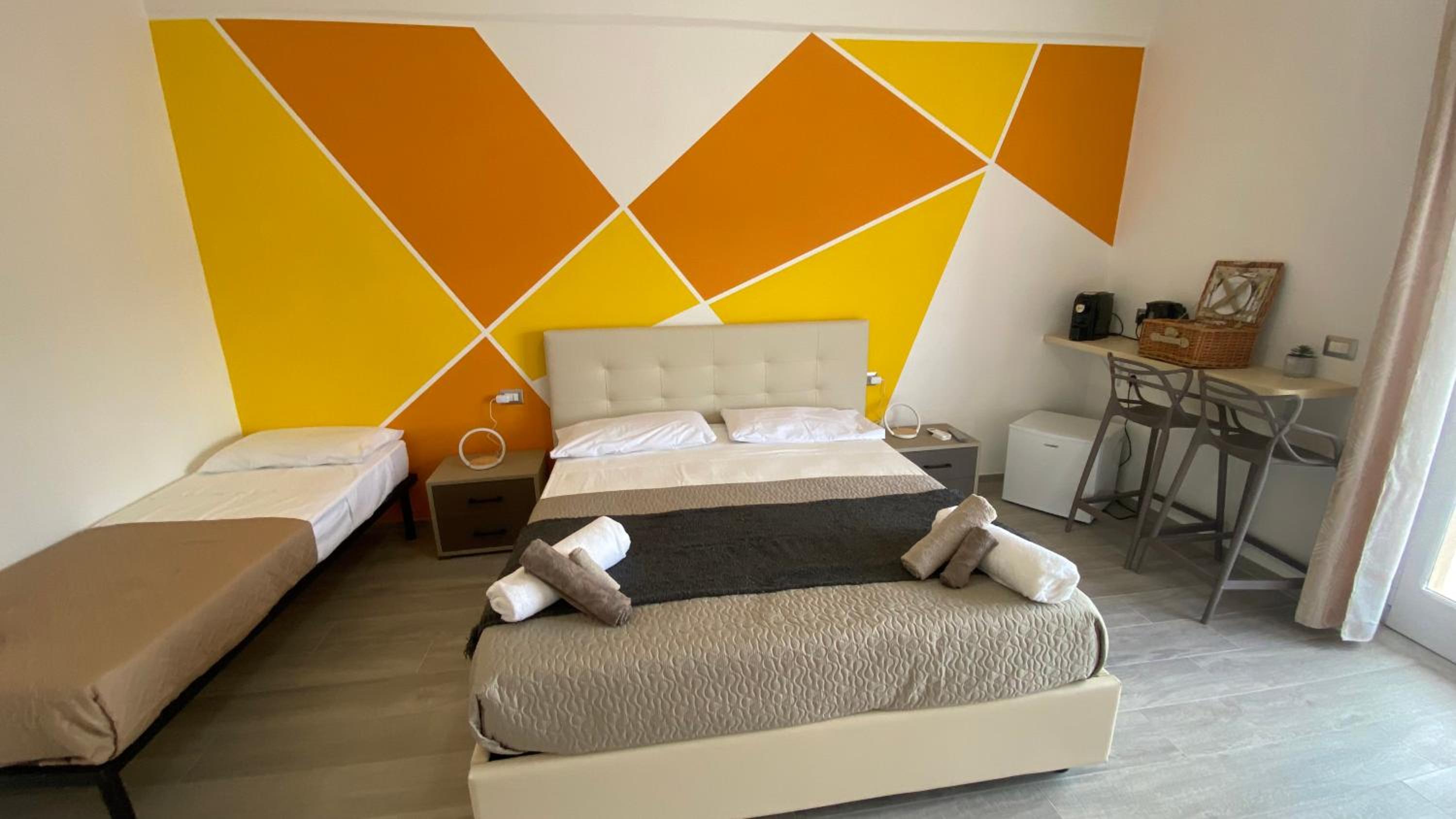 Deluxe Room (2 Adults + 1 Child) photo 1