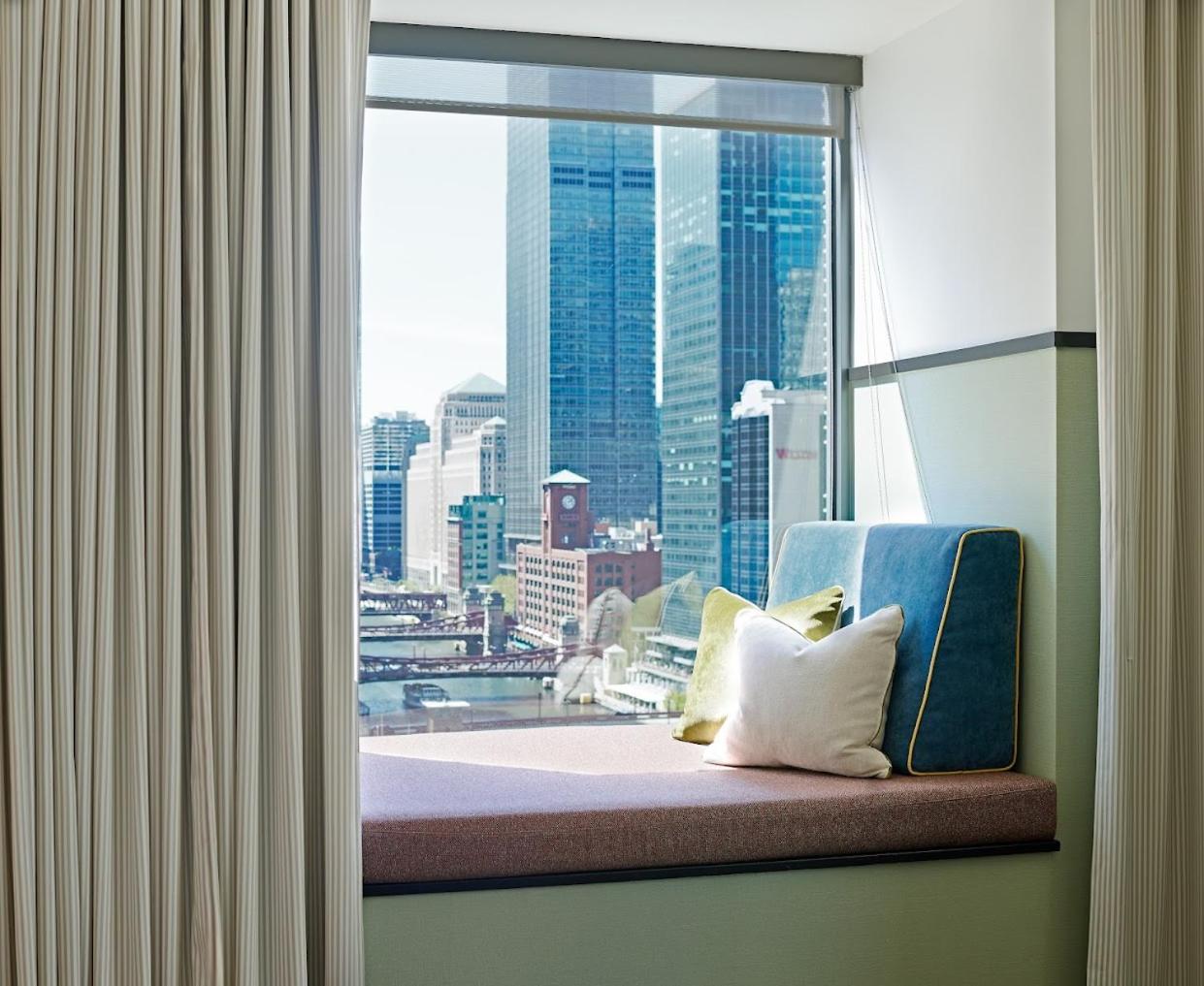 Premium King River View  - Photo 9
