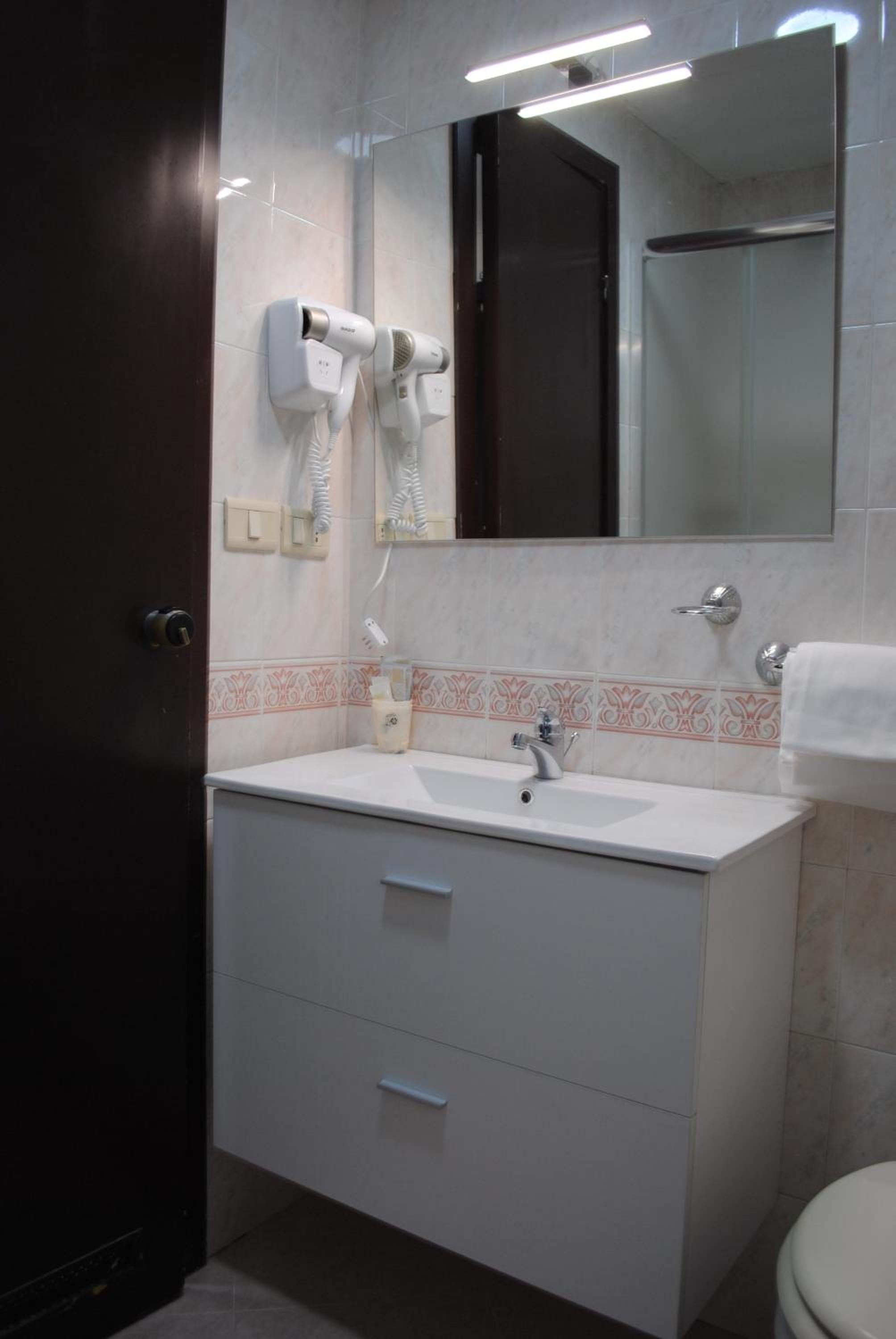 Double Room - Photo 38