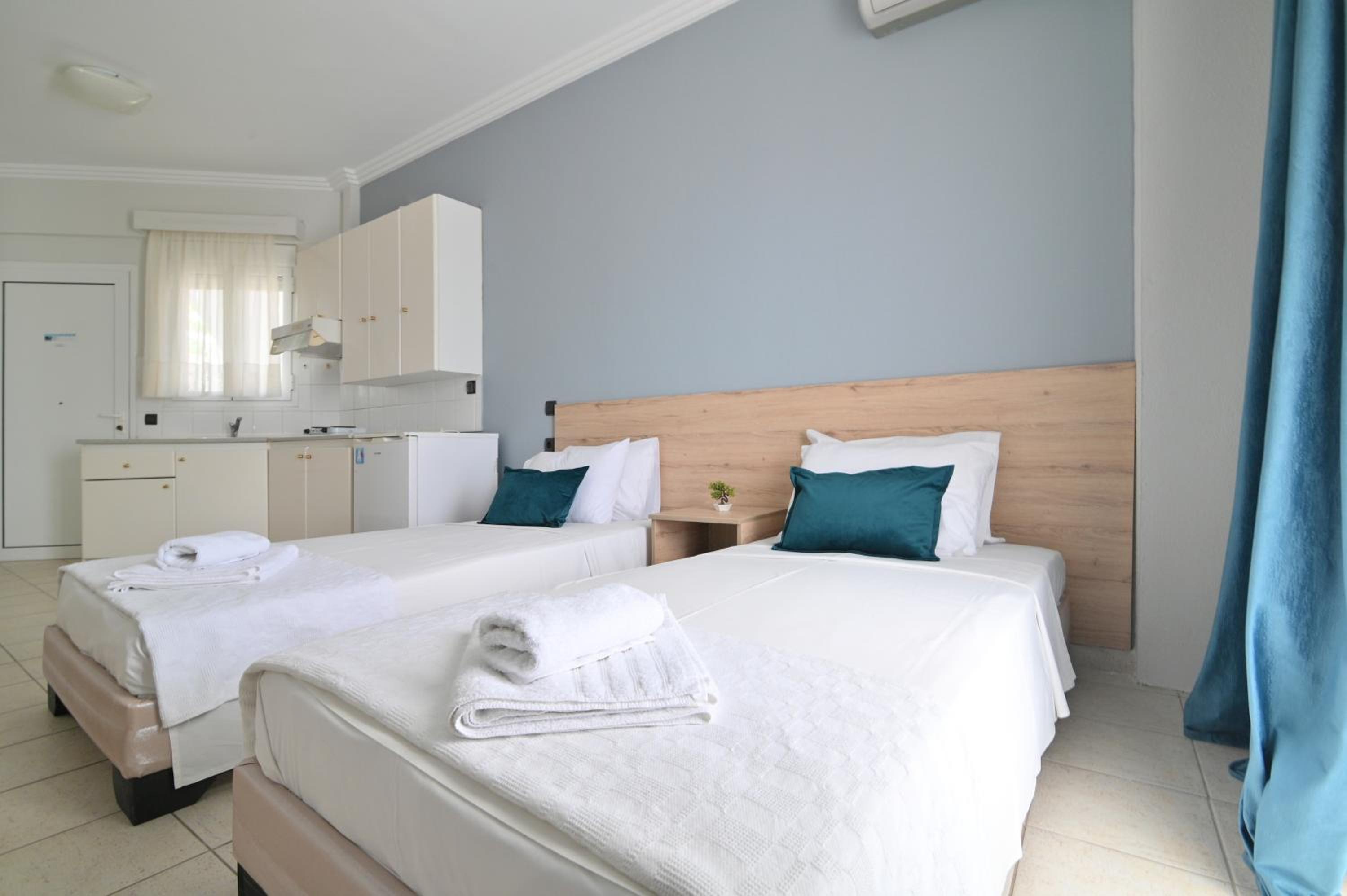 Comfort Triple Room