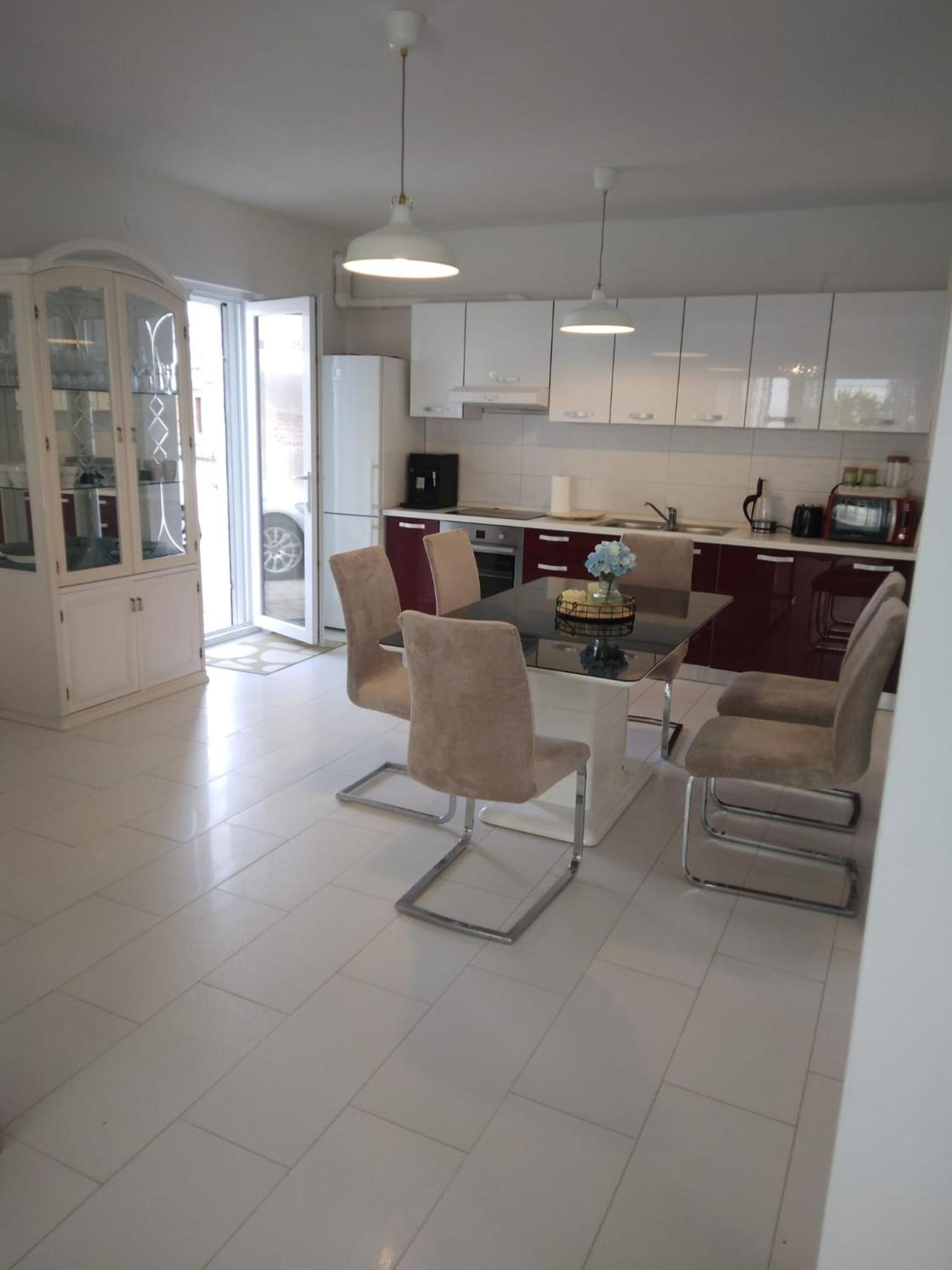 Three-Bedroom Villa photo 3