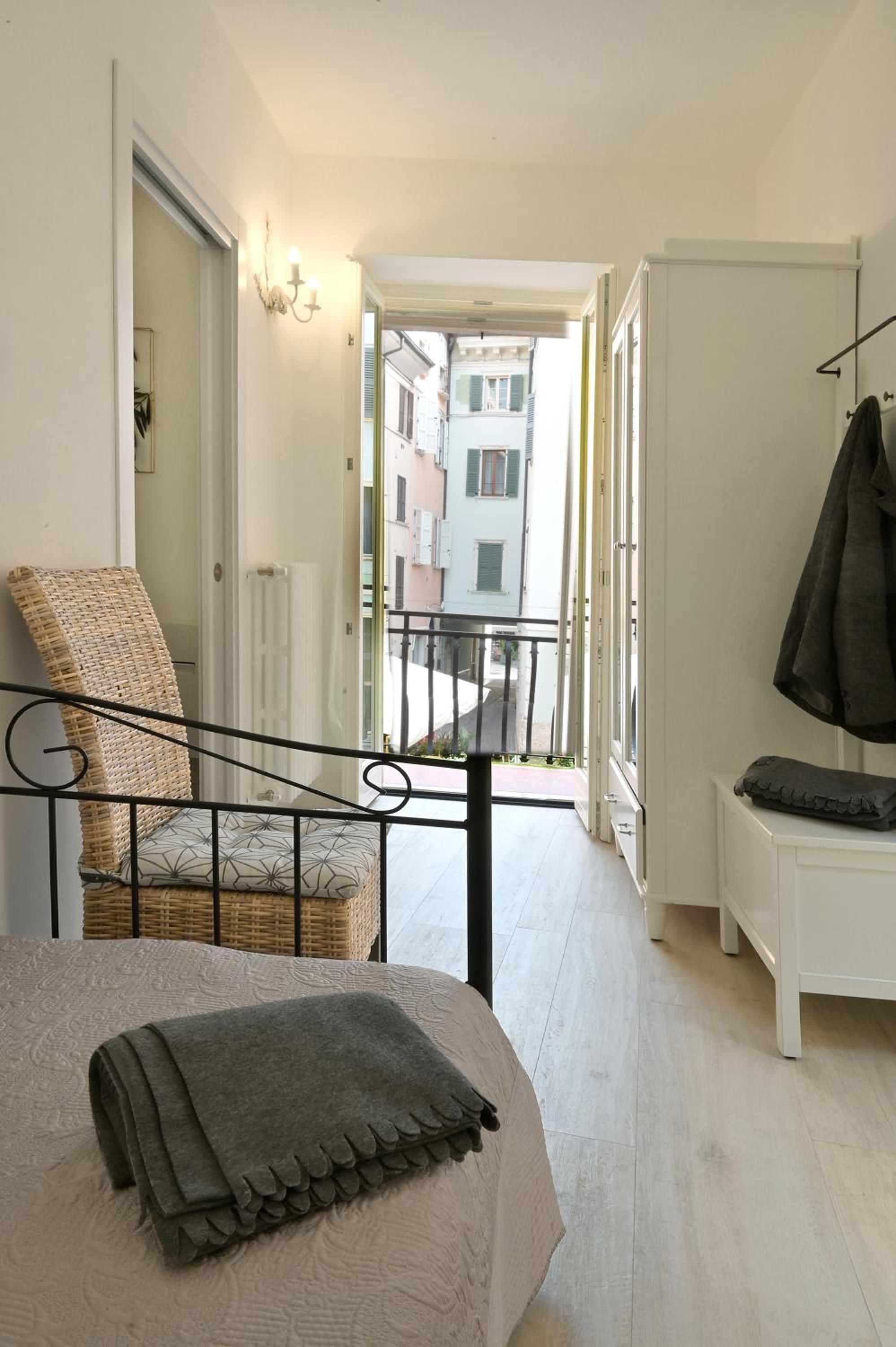 Deluxe Apartment photo 3