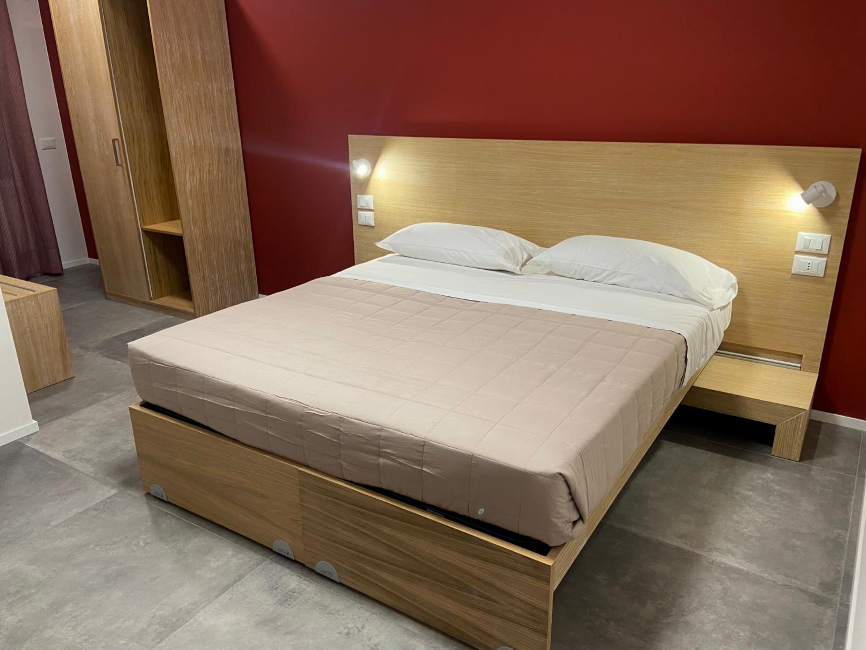 Double or Twin Room photo 3