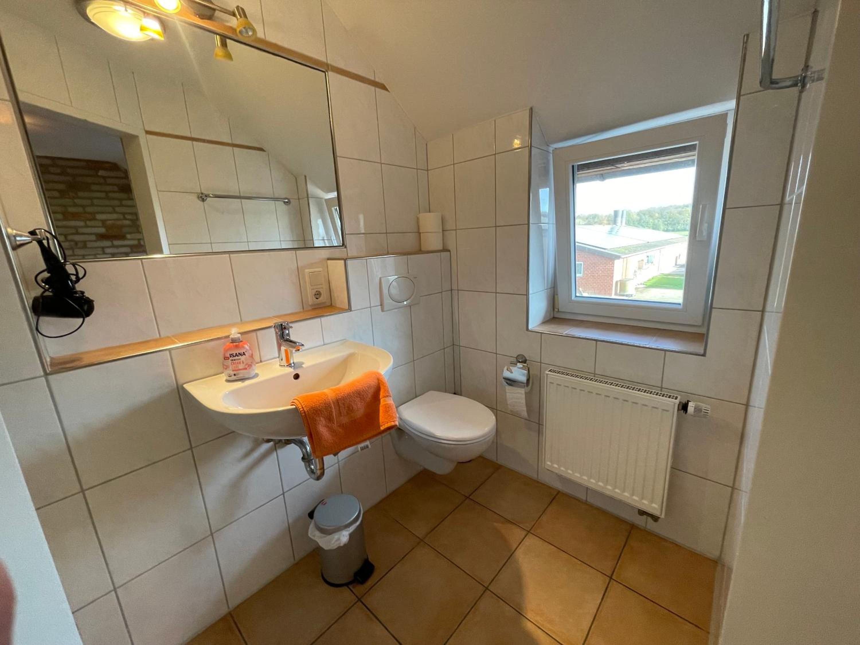 Double Room with Private Bathroom photo 2