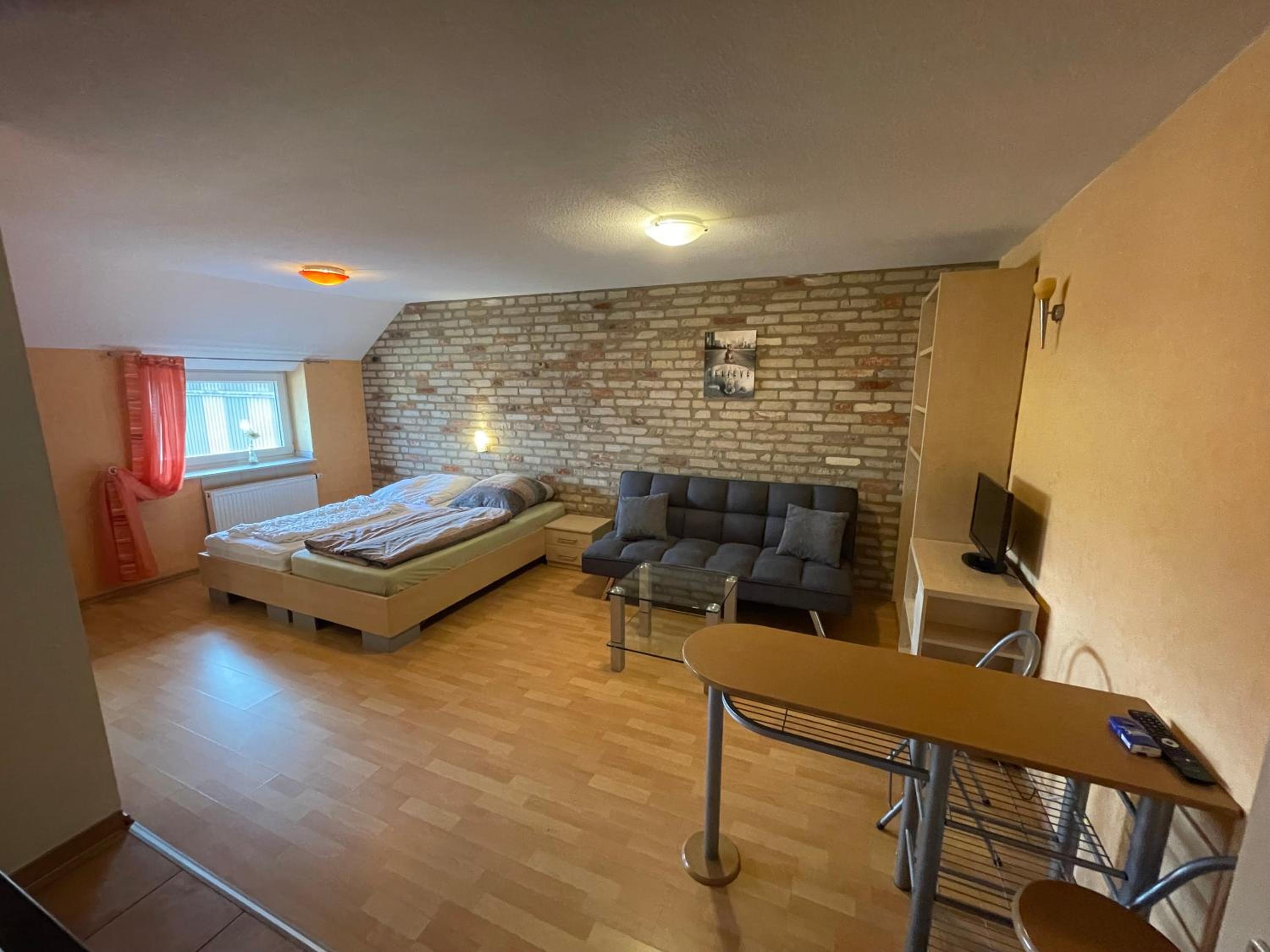 Double Room with Private Bathroom photo 1