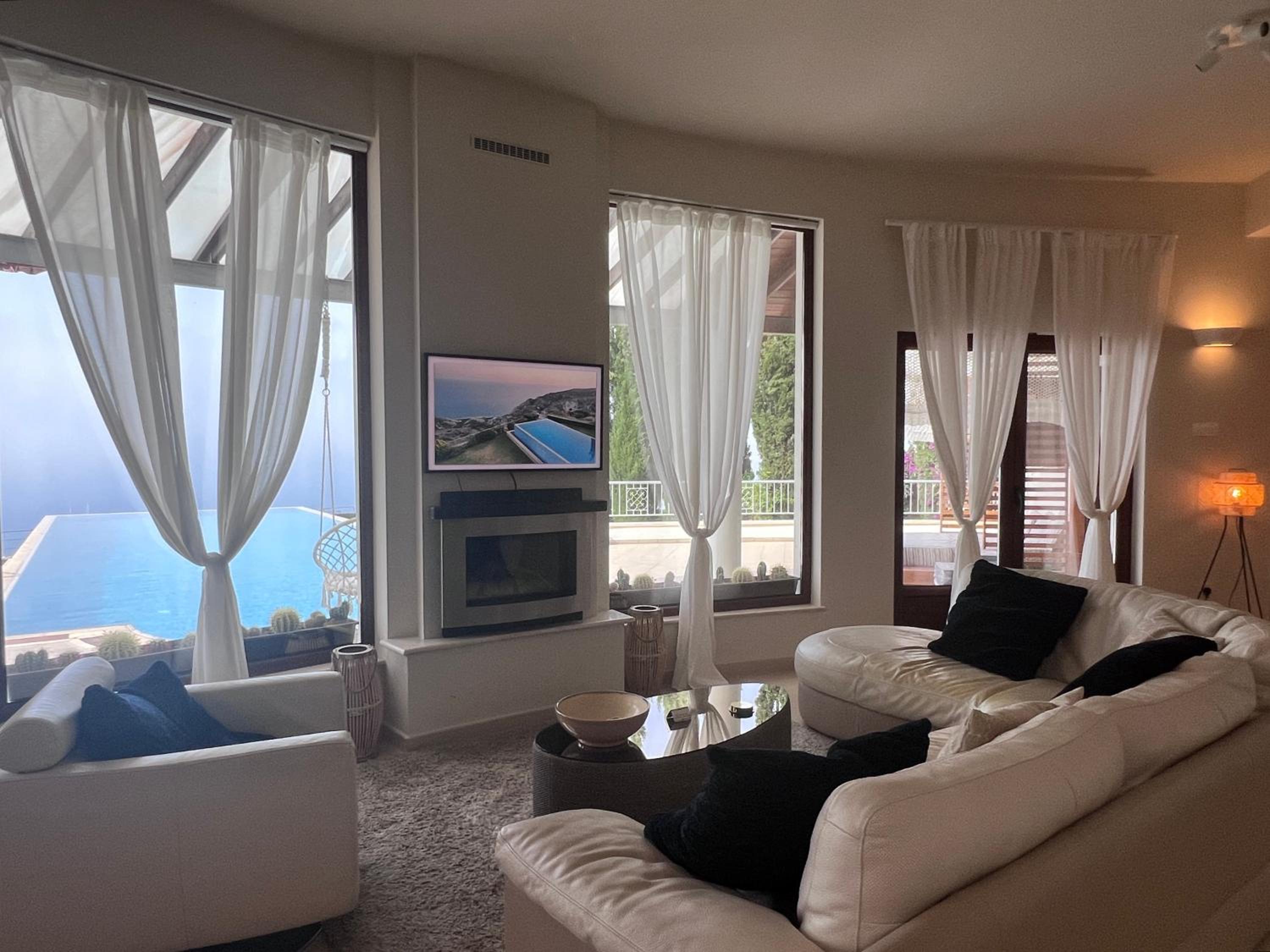 Villa with Sea View photo 1