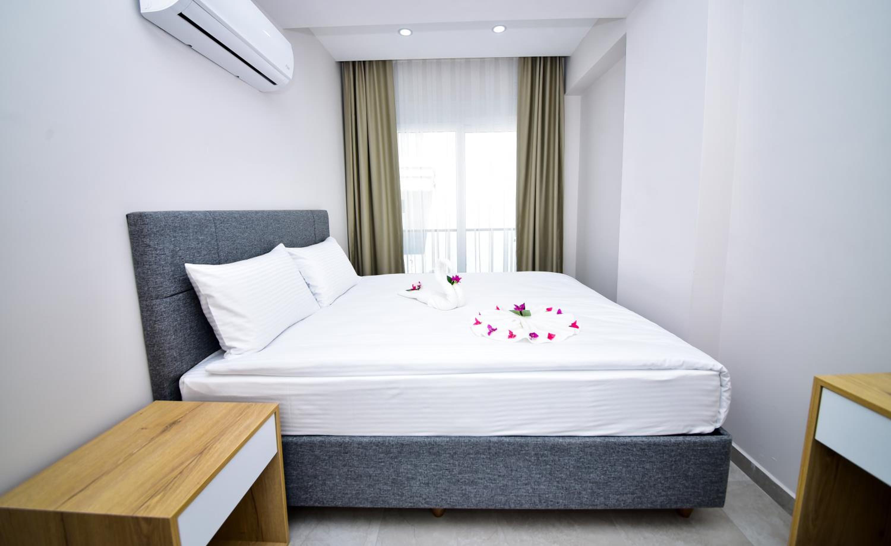 Double or Twin Room photo 3
