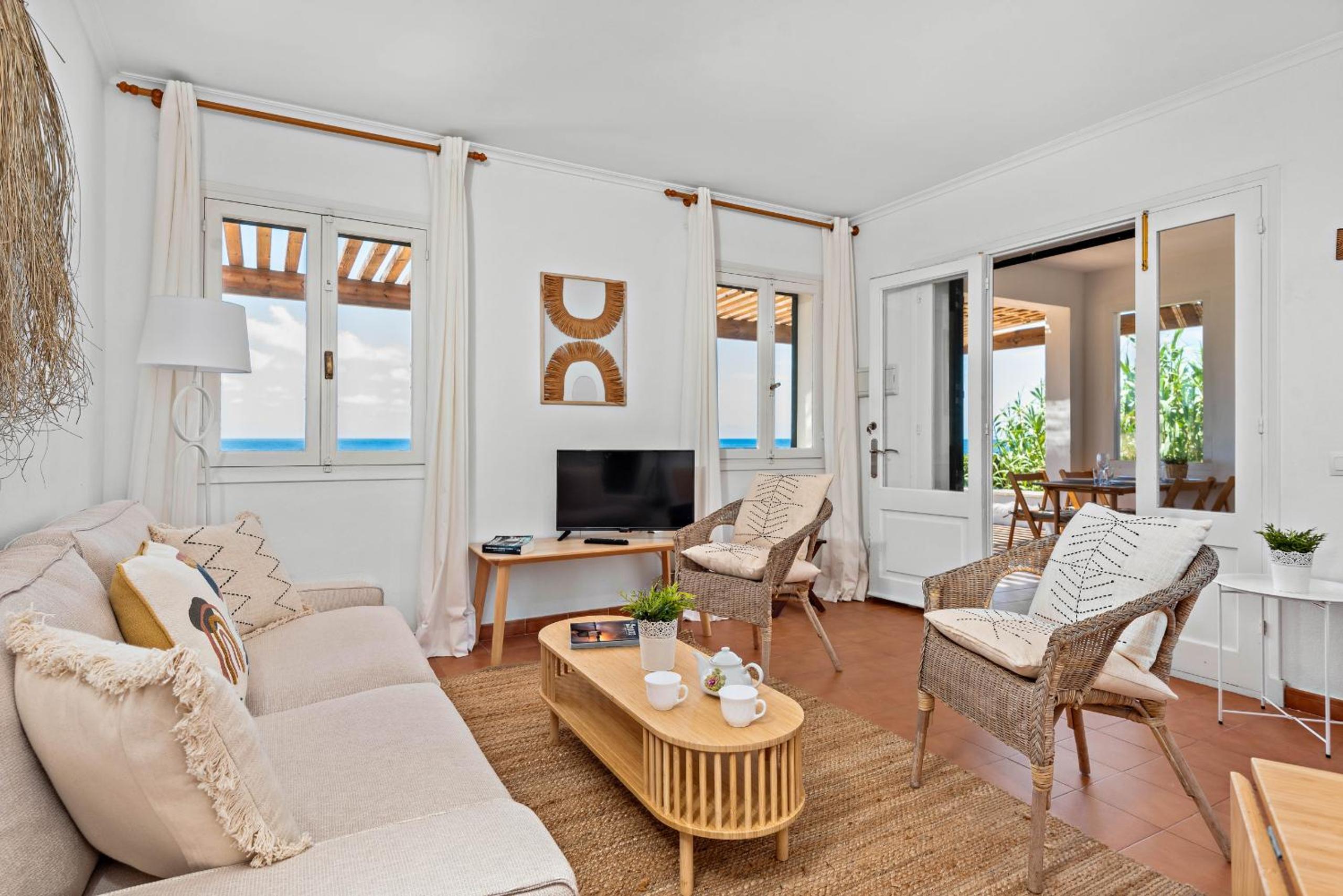 Three-Bedroom House photo 2