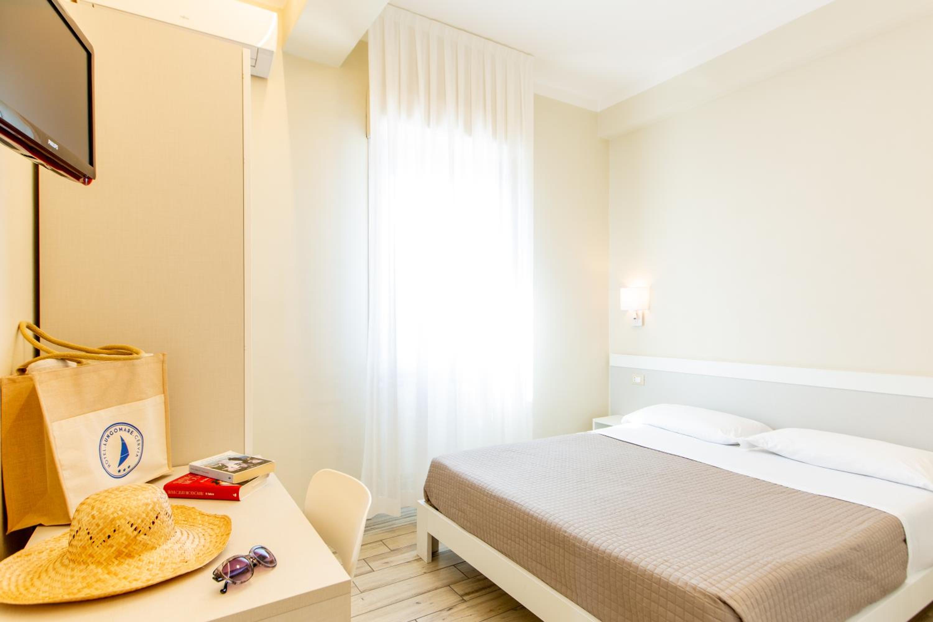 Small Double Room photo 1
