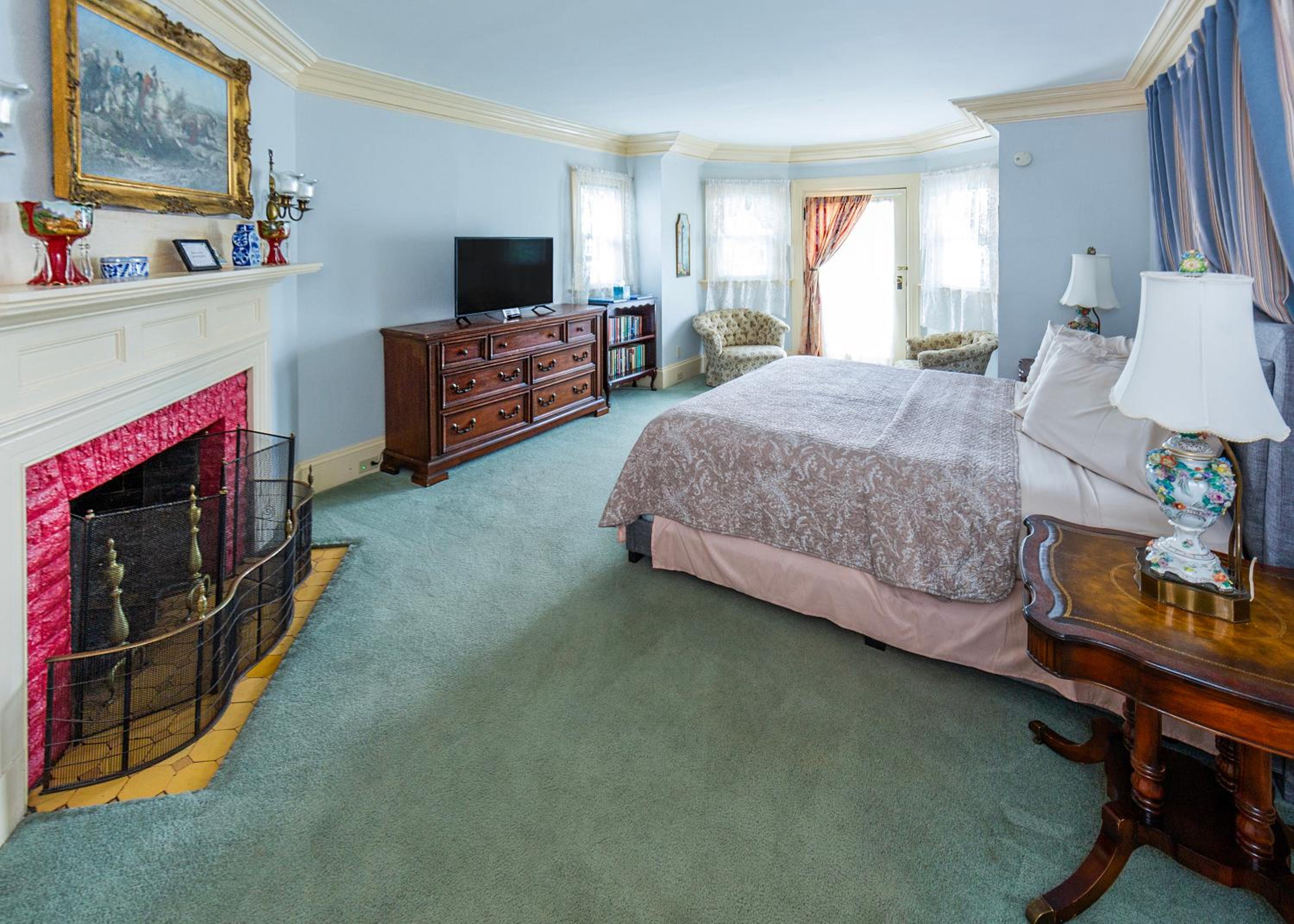 Queen Room with Balcony