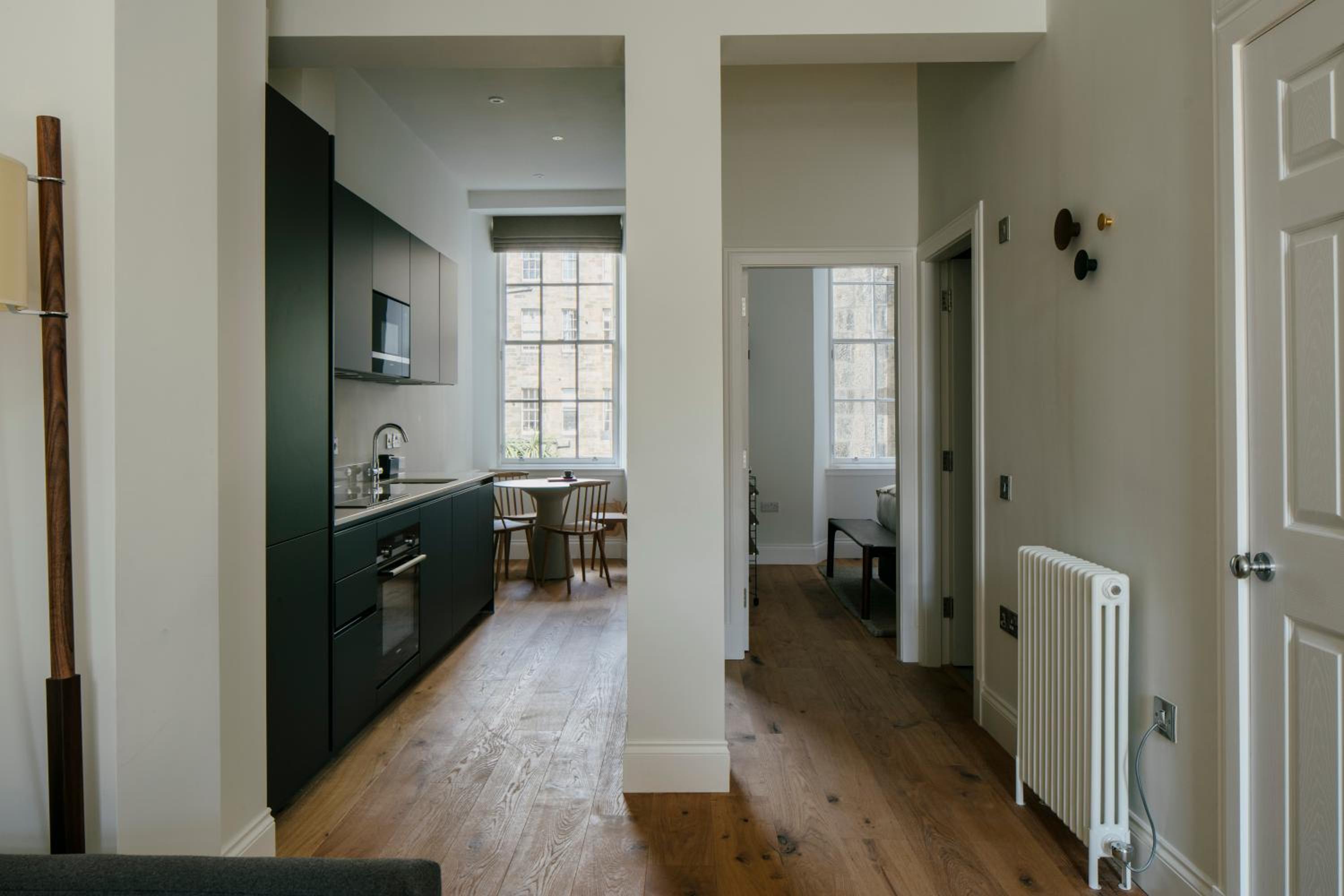 One-Bedroom Apartment - Photo 8