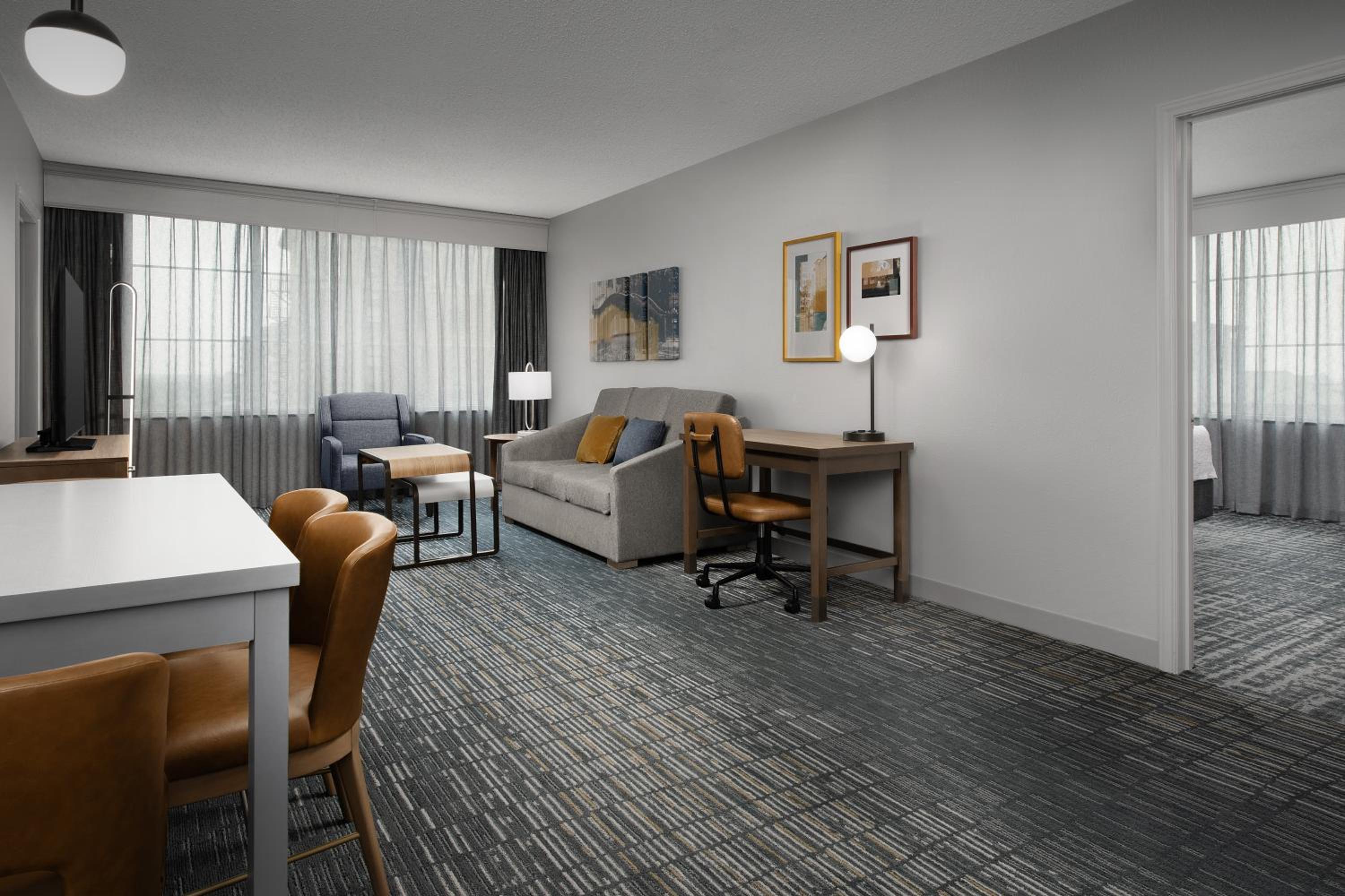 Two-Bedroom Suite - Photo 5