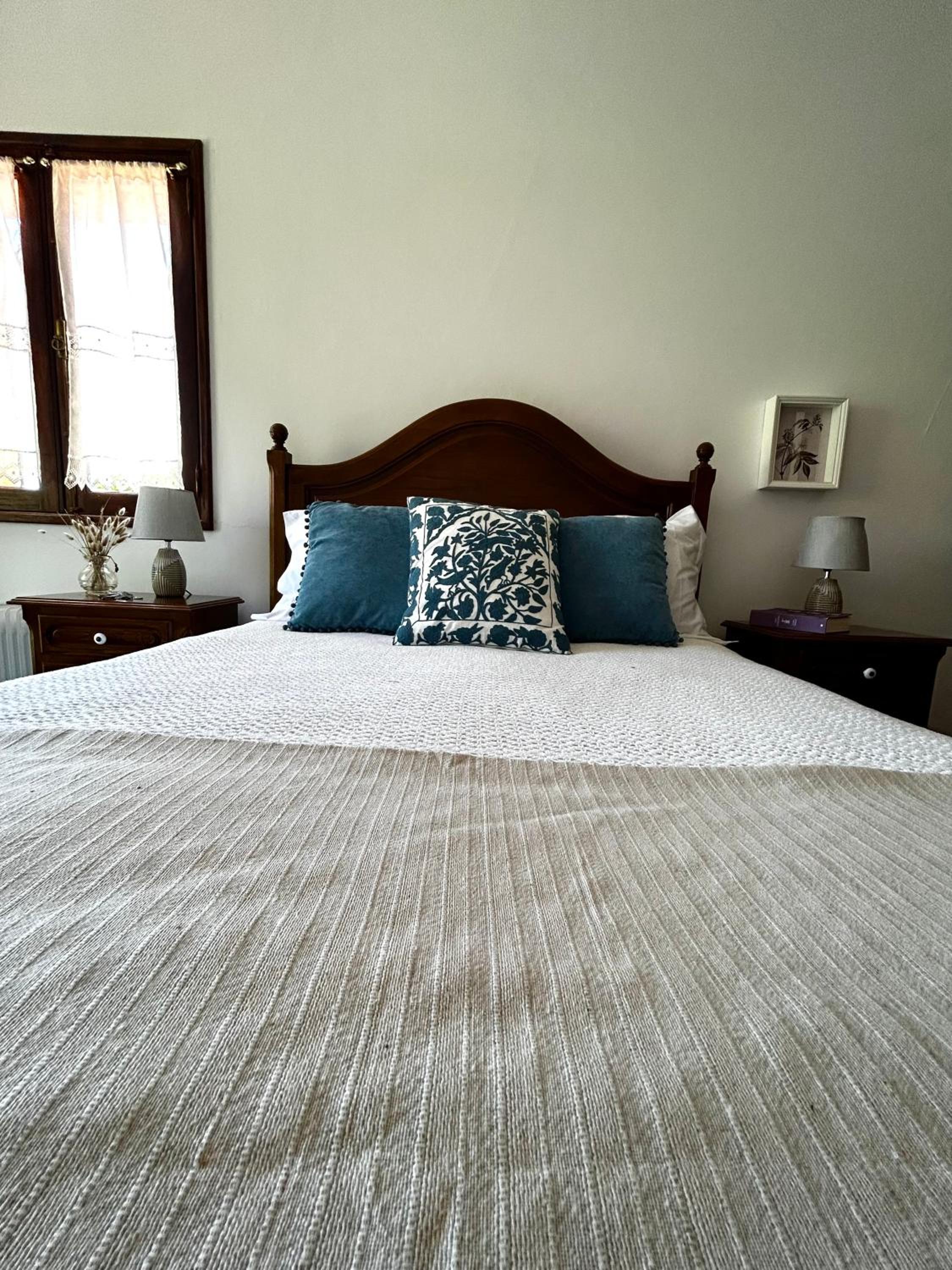 Two-Bedroom House - Photo 18