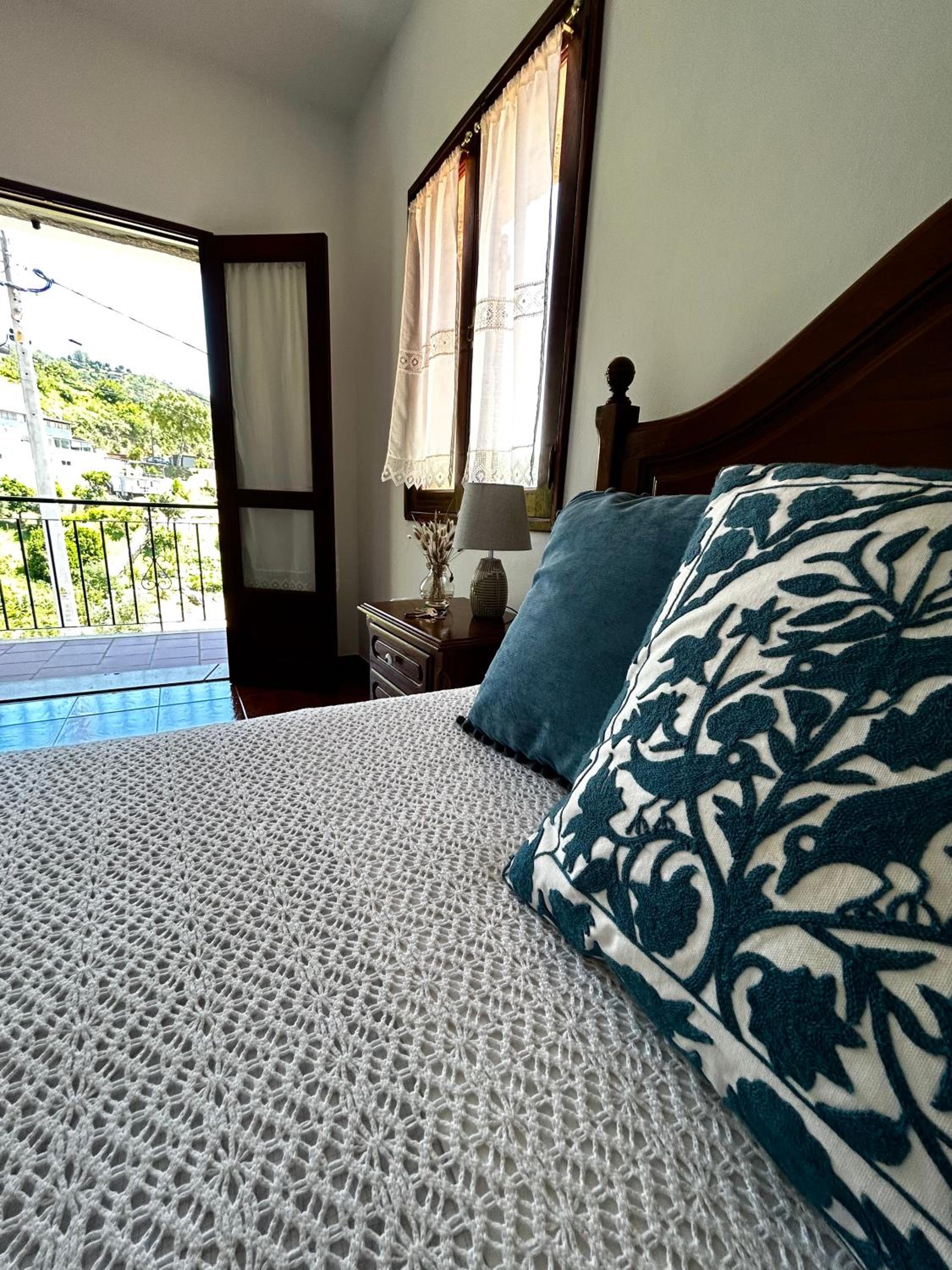 Two-Bedroom House - Photo 17