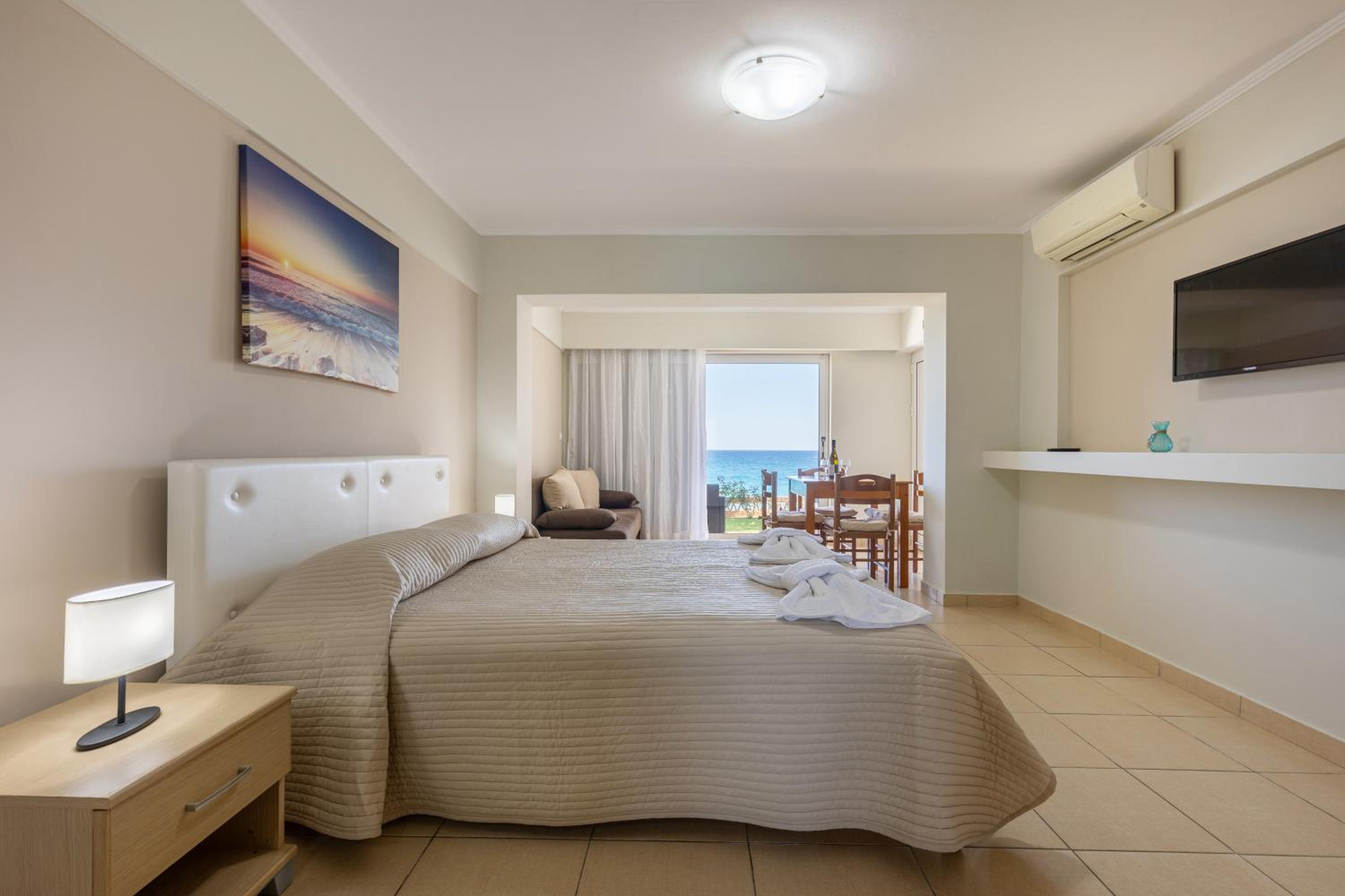 Studio with Sea View