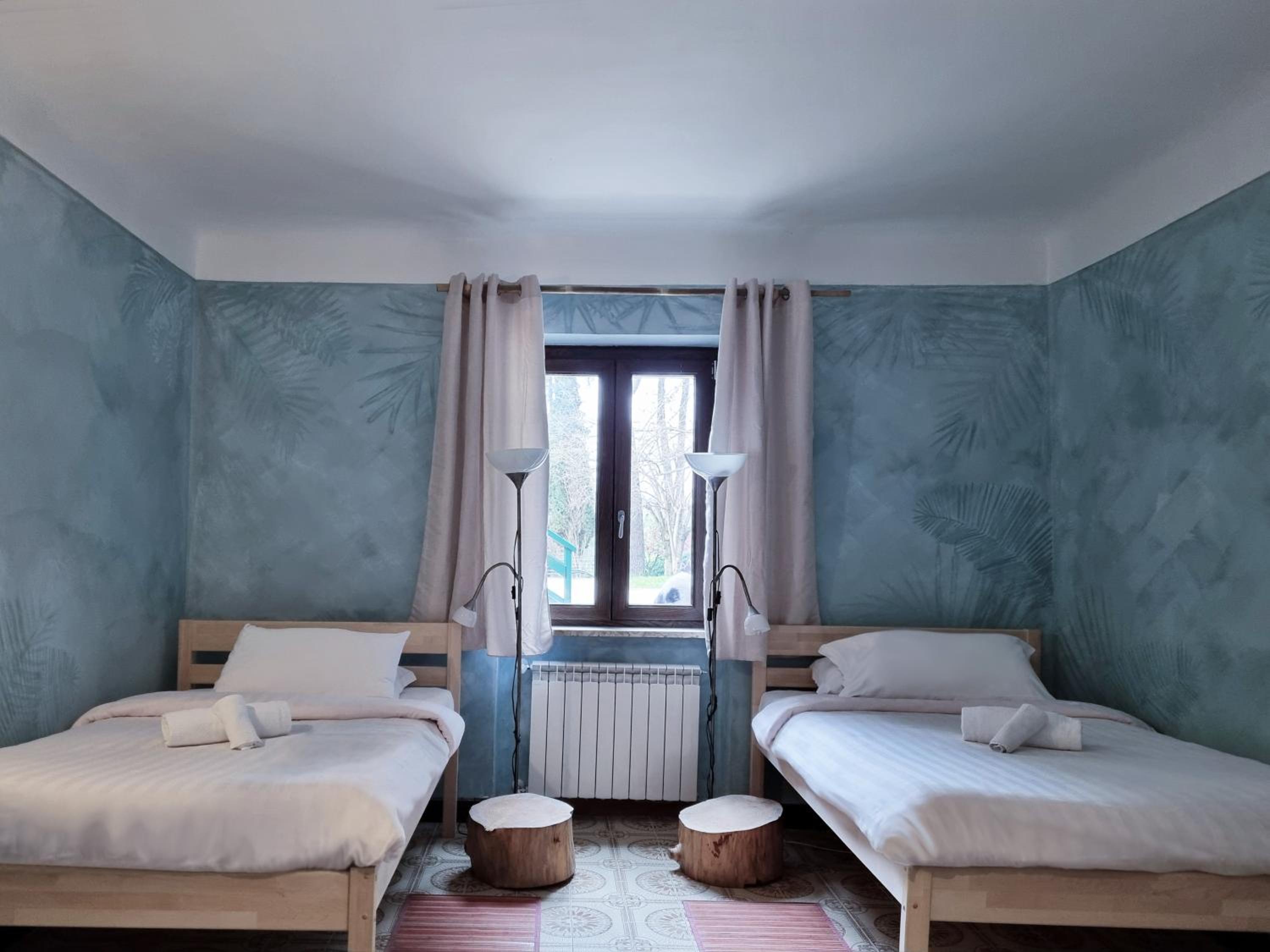 Bed in 4-Bed Male Dormitory Room photo 2