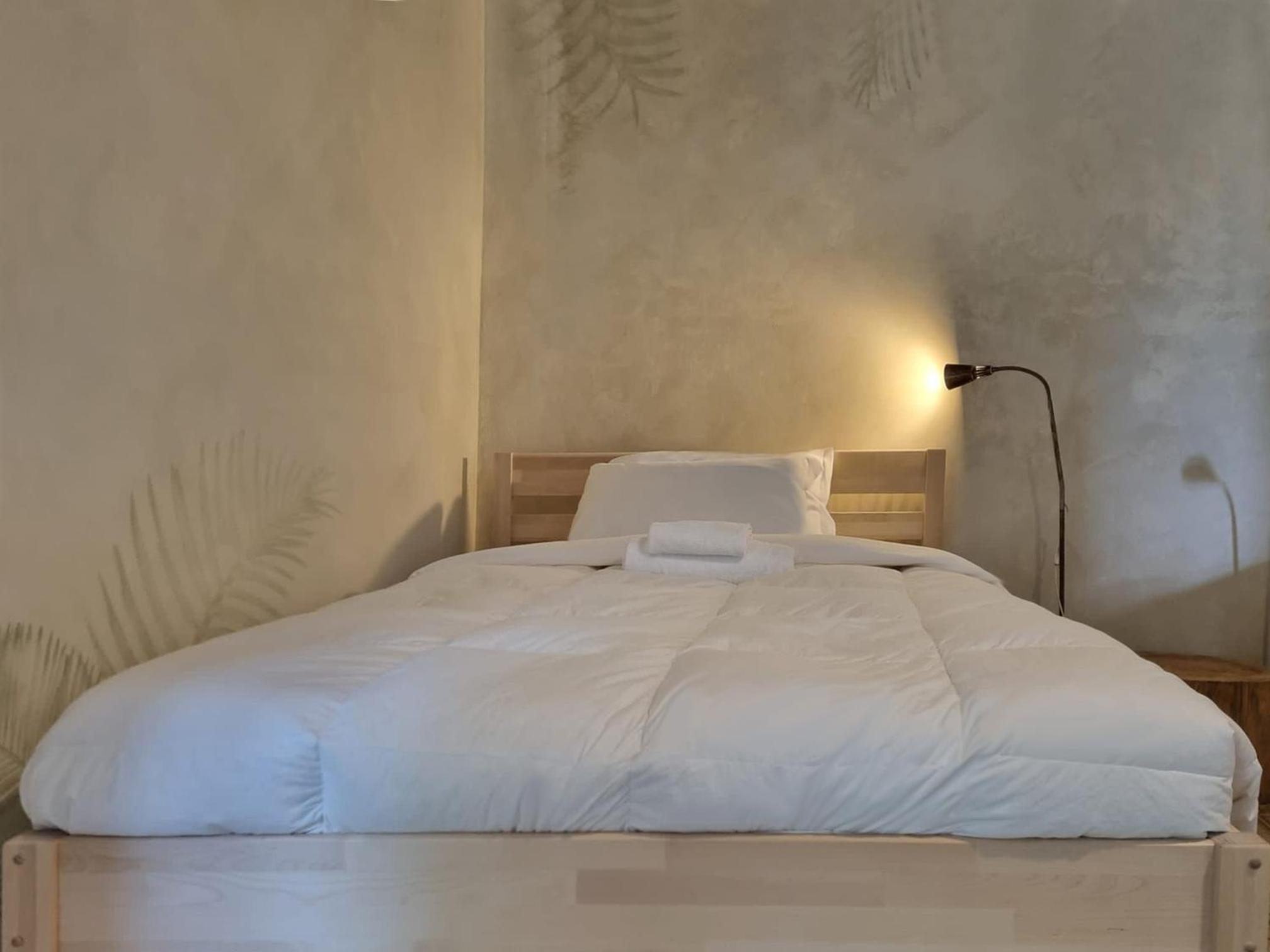 Standard Twin Room - Photo 1