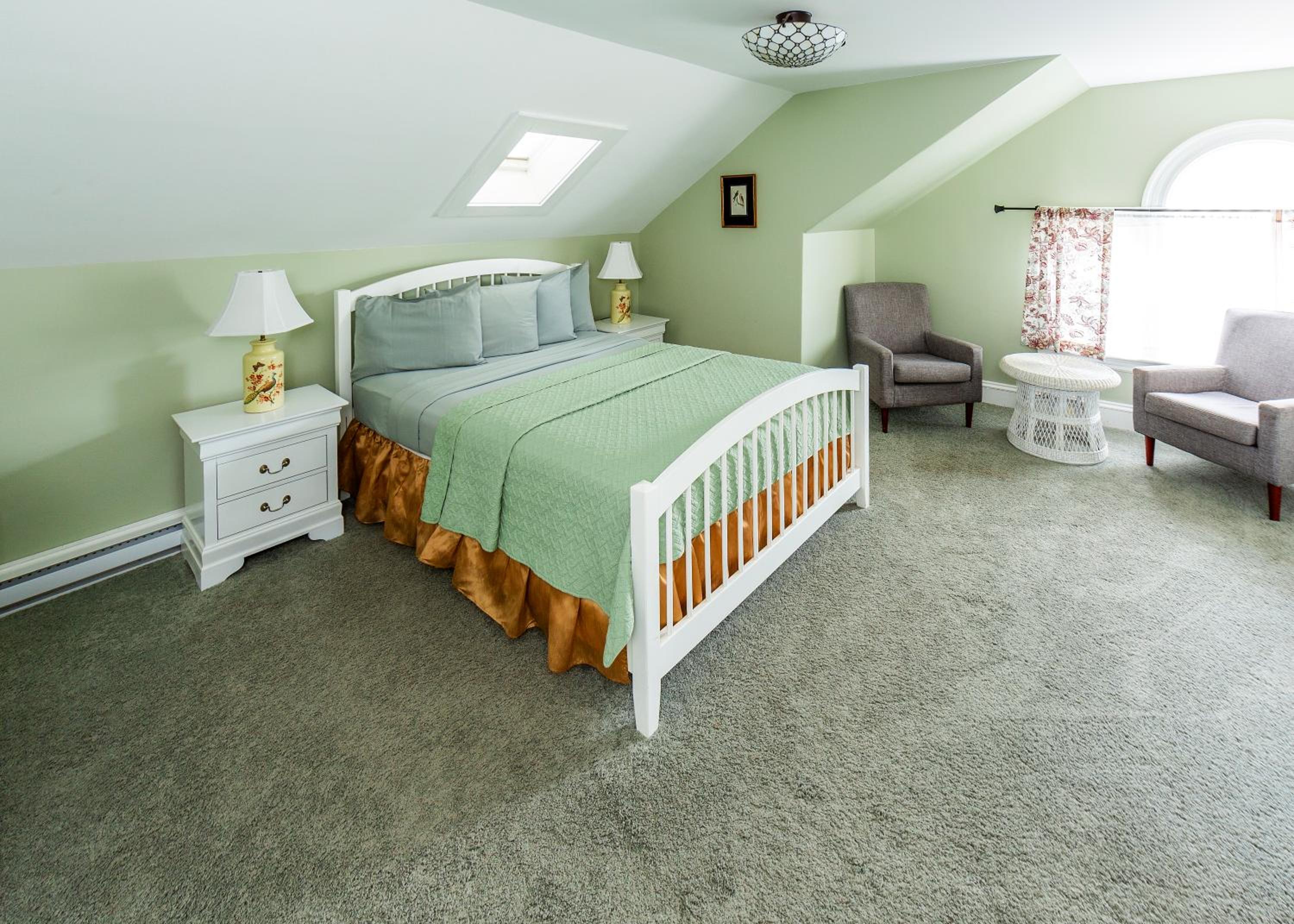 Queen Room