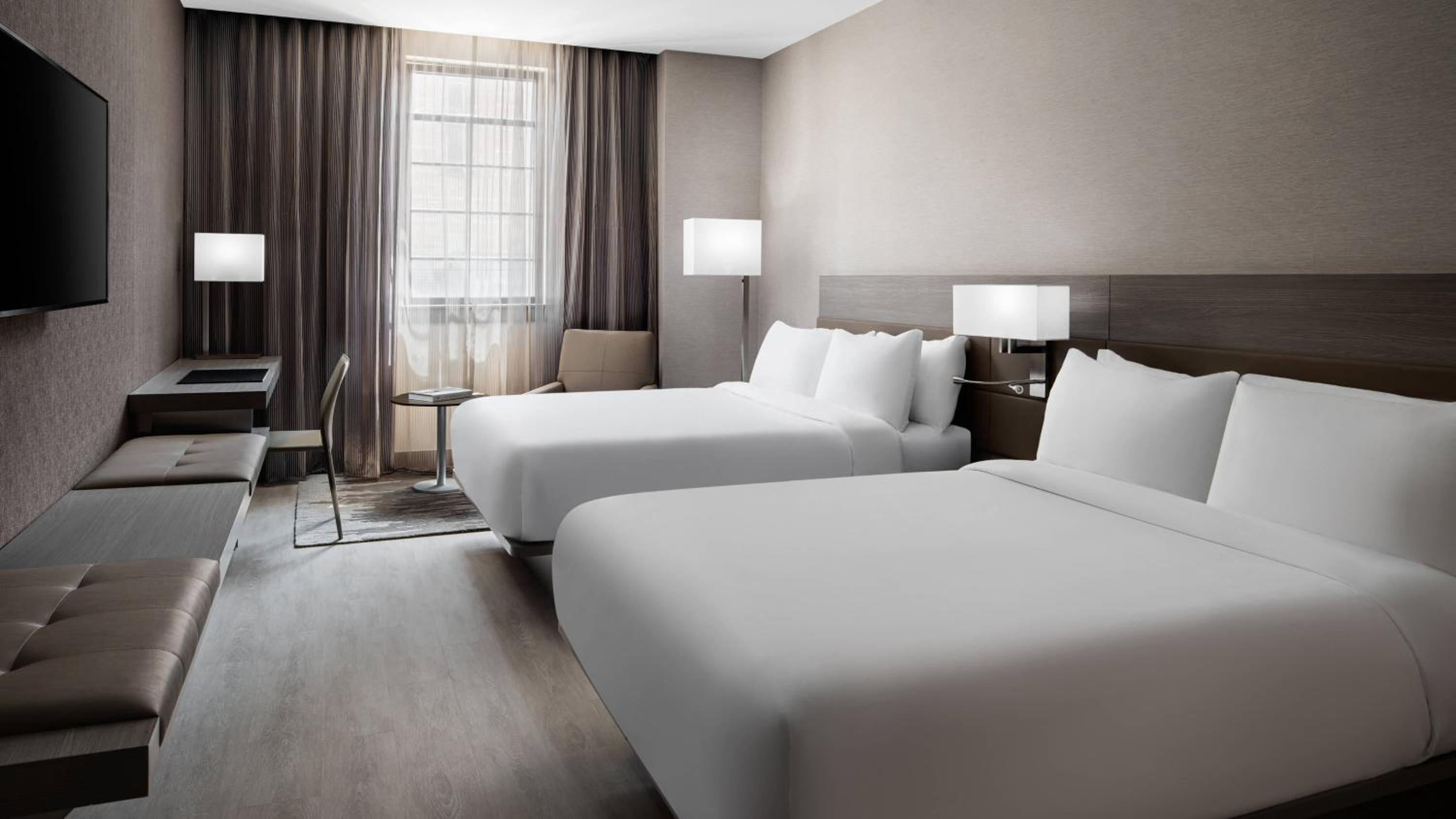 Guest room, 2 Queen beds - Photo 1