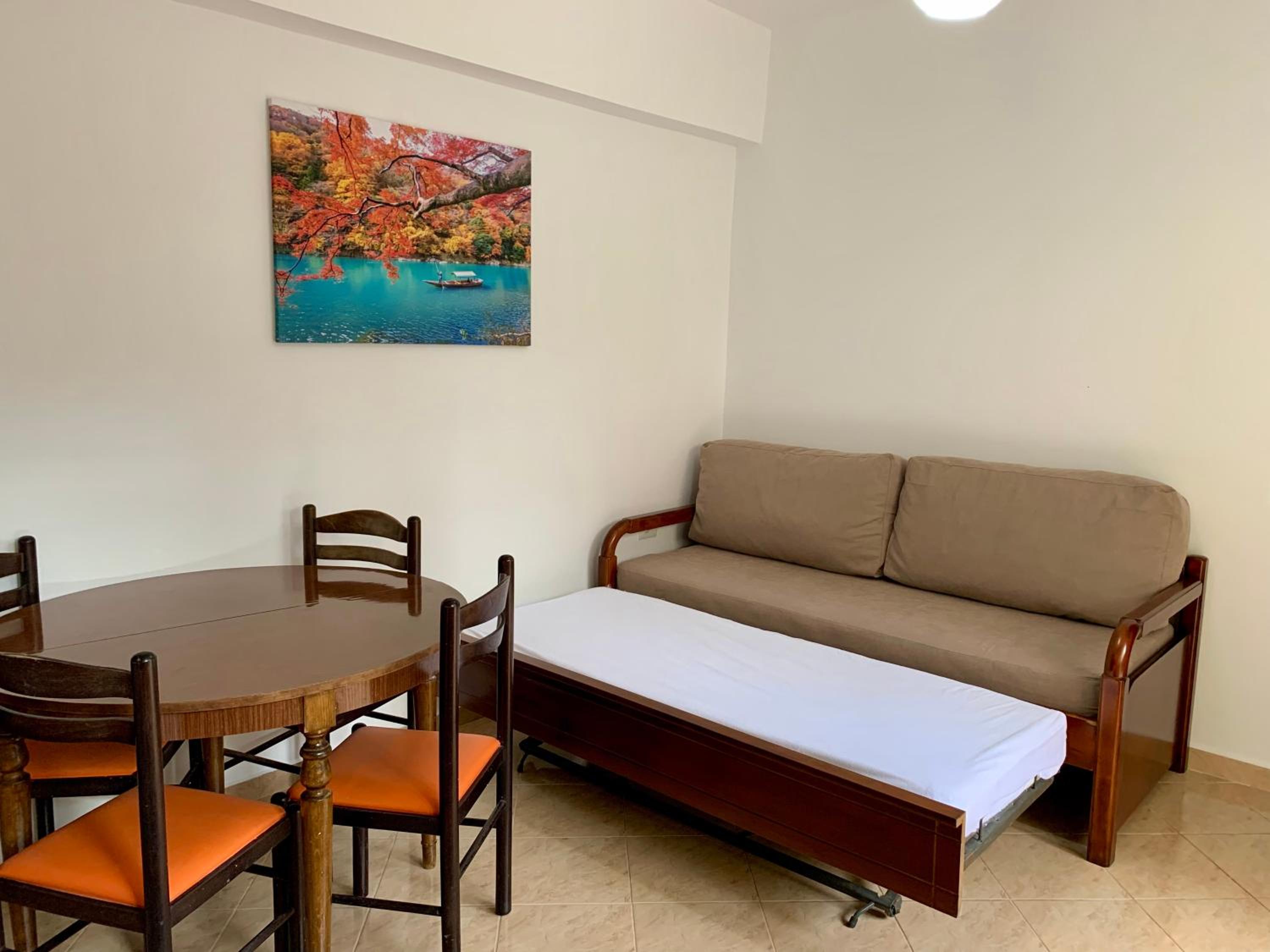 Apartment with Garden View