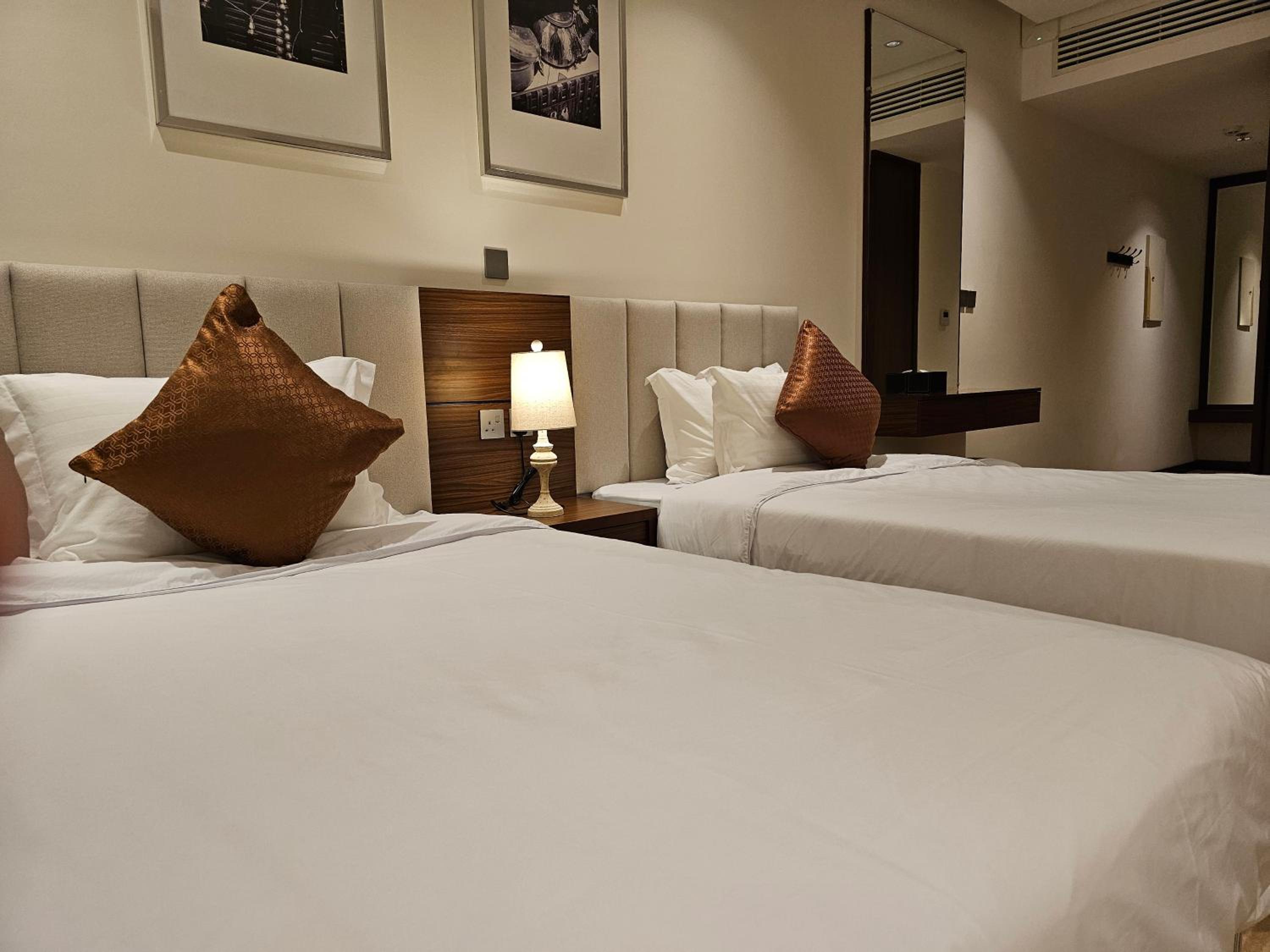 Deluxe Junior Suite - Photo 1