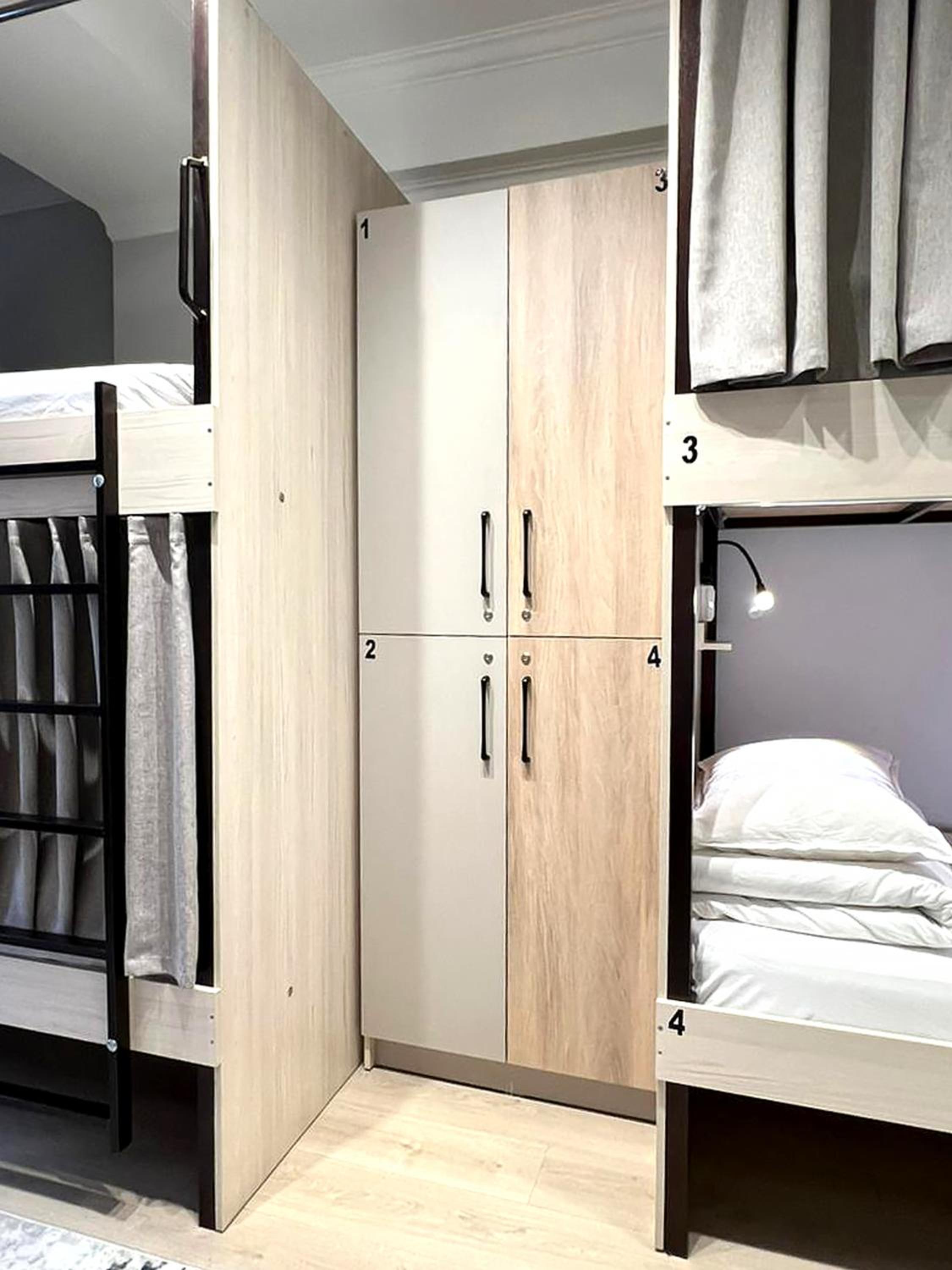 Bed in 4-Bed Female Dormitory Room photo 3