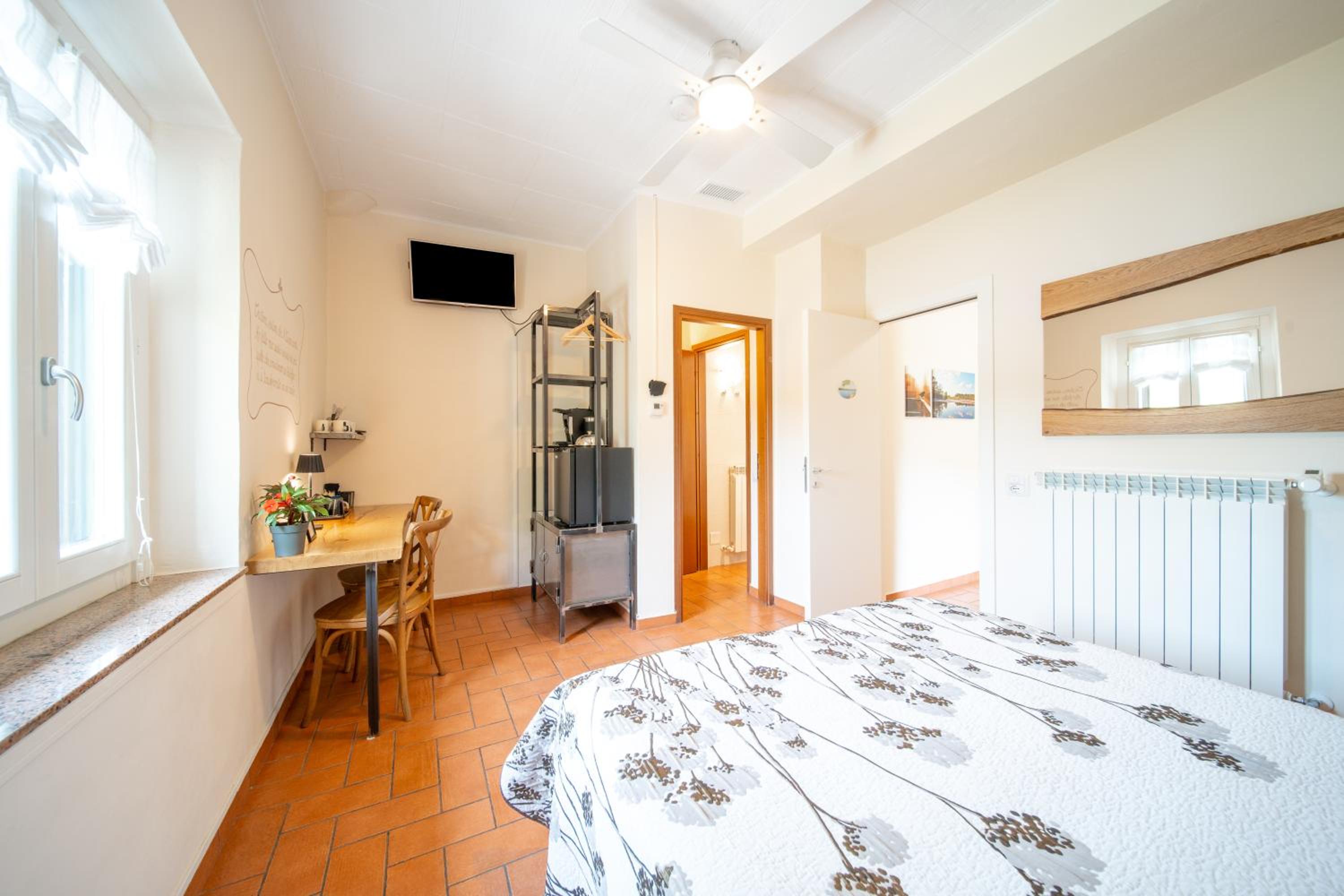 Superior Double or Twin Room - Photo 3