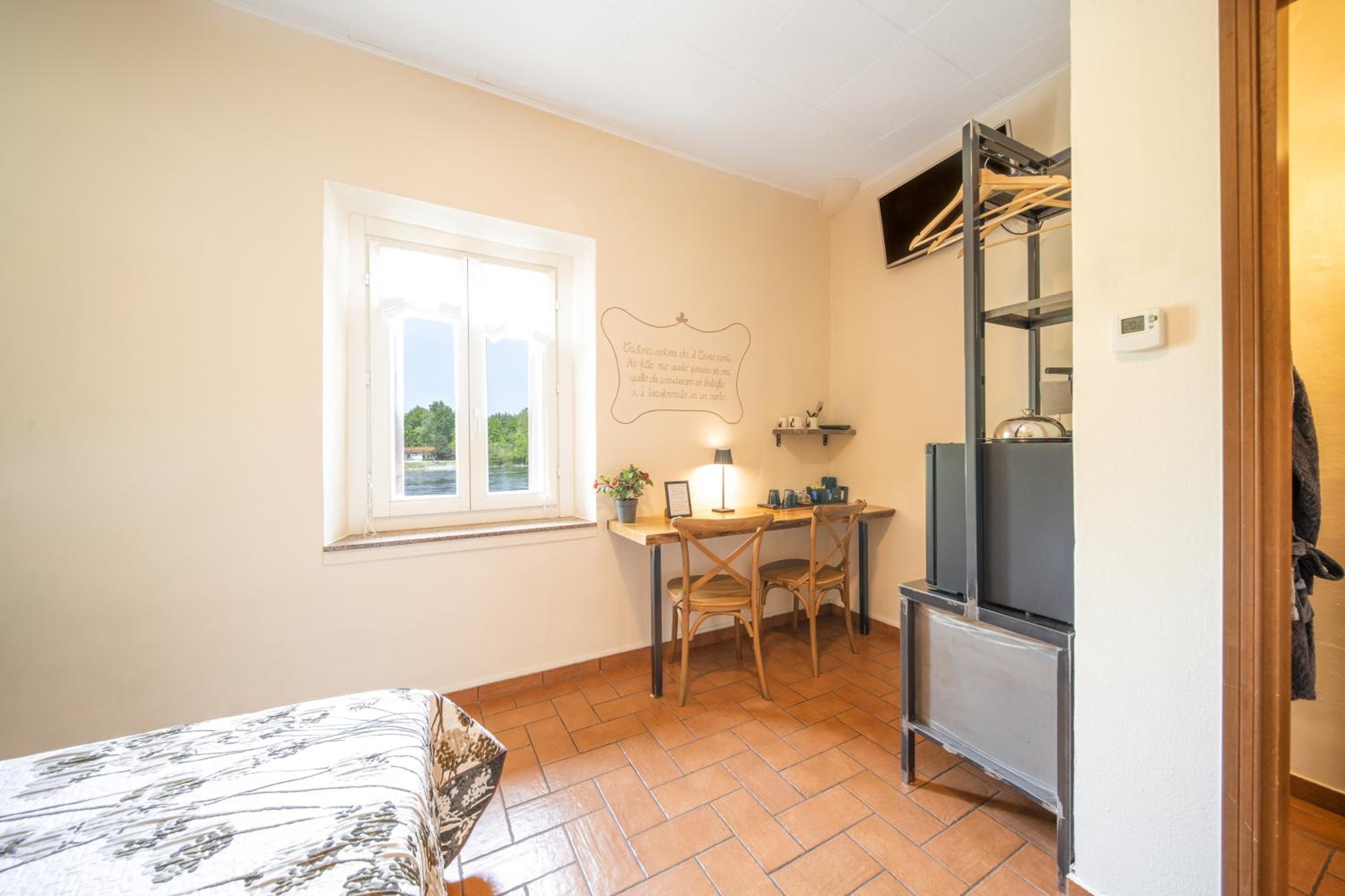 Superior Double or Twin Room - Photo 8