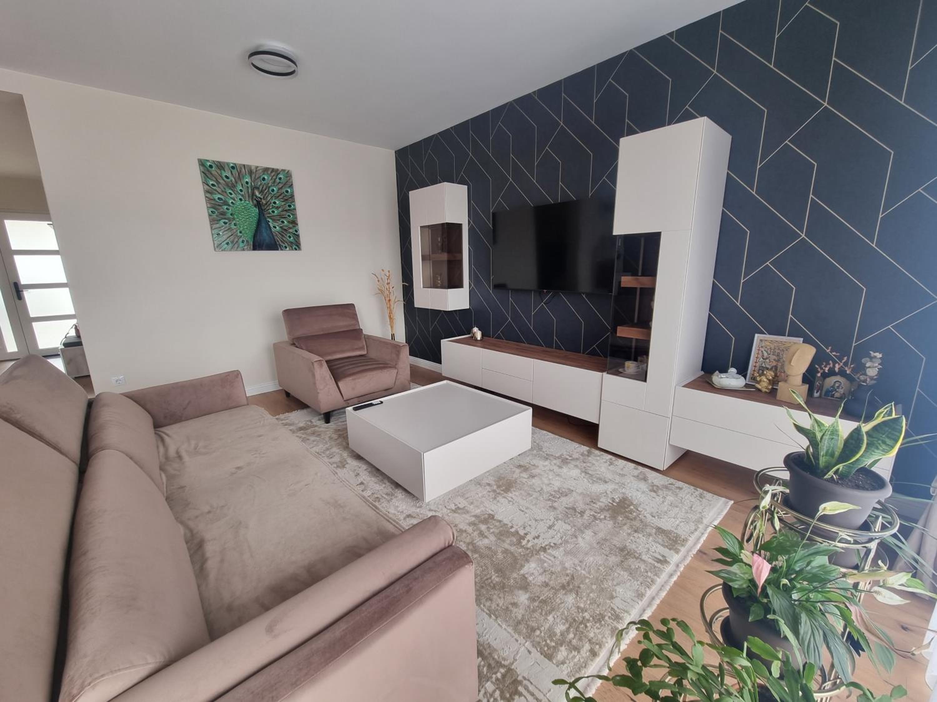 Three-Bedroom Villa photo 1
