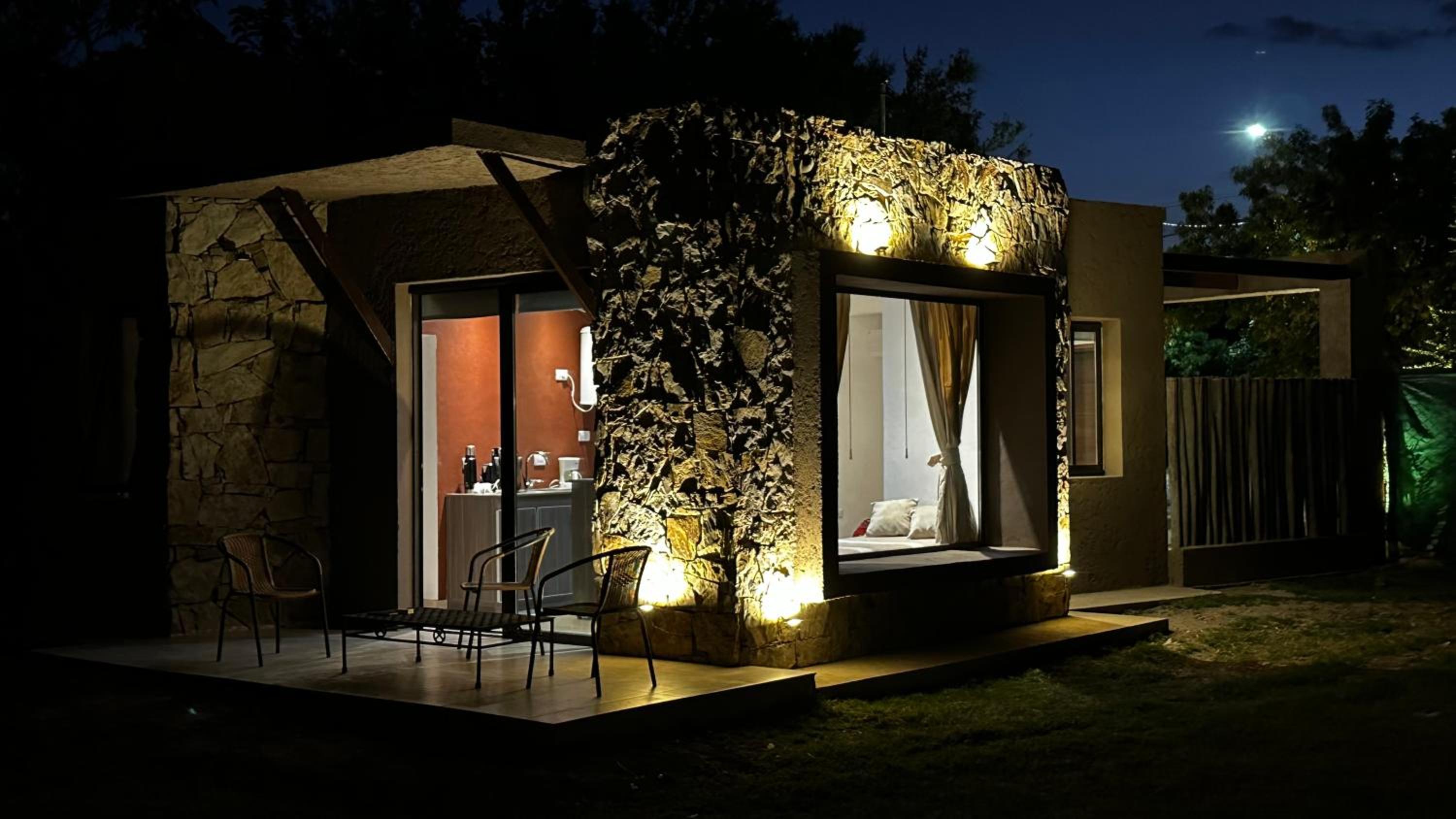 One-Bedroom House photo 1